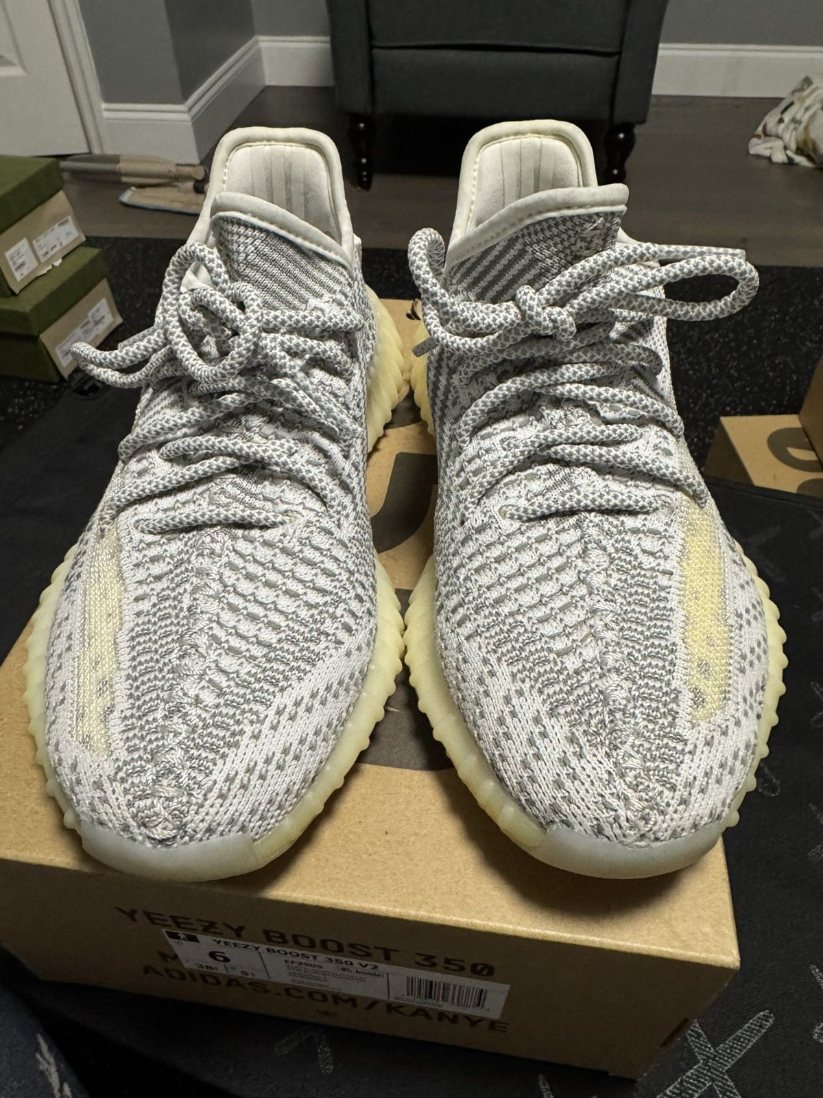 Adidas × Yeezy Adidas Yeezy Boost 350 V2 static non-reflective sz 6Y Size US 6 / EU 39 - 2 Thumbnail