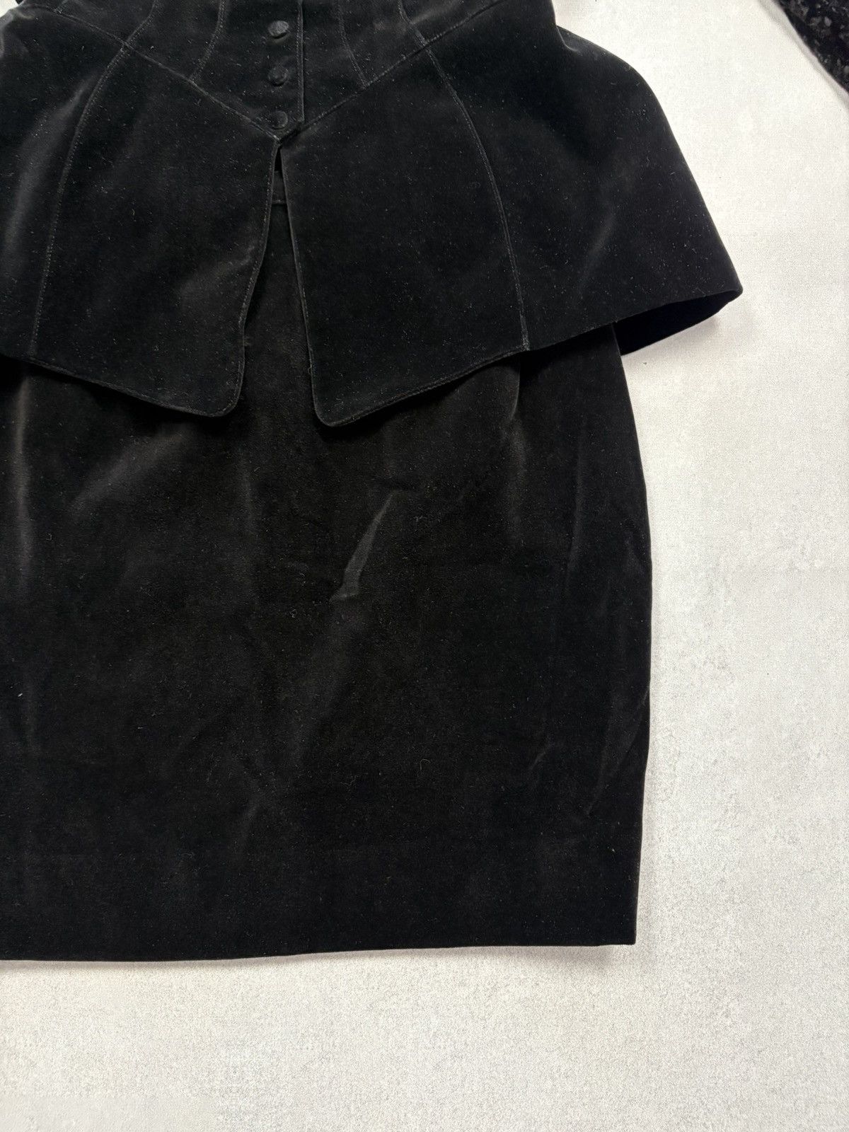 Thierry Mugler Thierry Mugler 1989 Vintage Black Velvet Suit Skirt Set Size M / US 6-8 / IT 42-44 - 5 Thumbnail