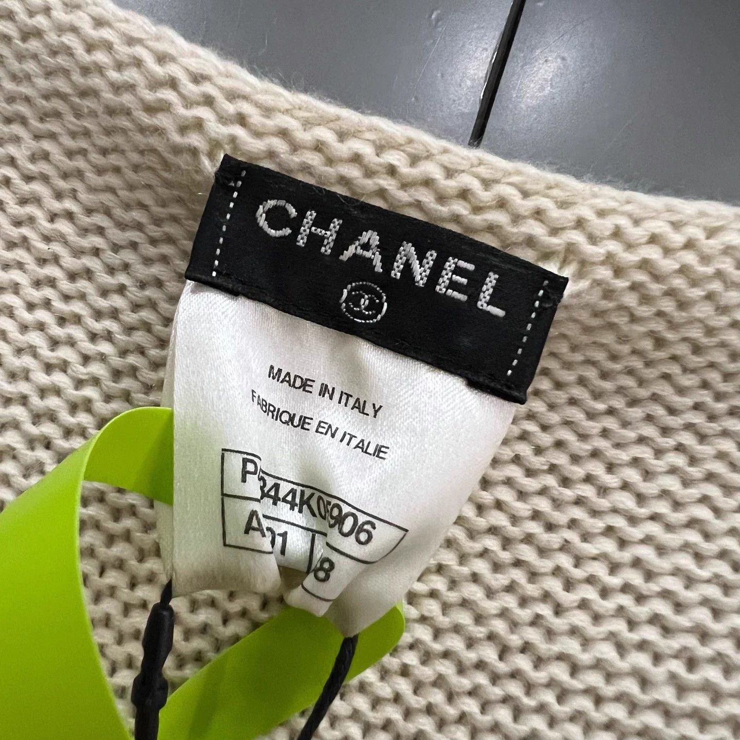 Chanel CHANEL Ivory knit dress FR 38 95 New Size S / US 4 / IT 40 - 3 Thumbnail