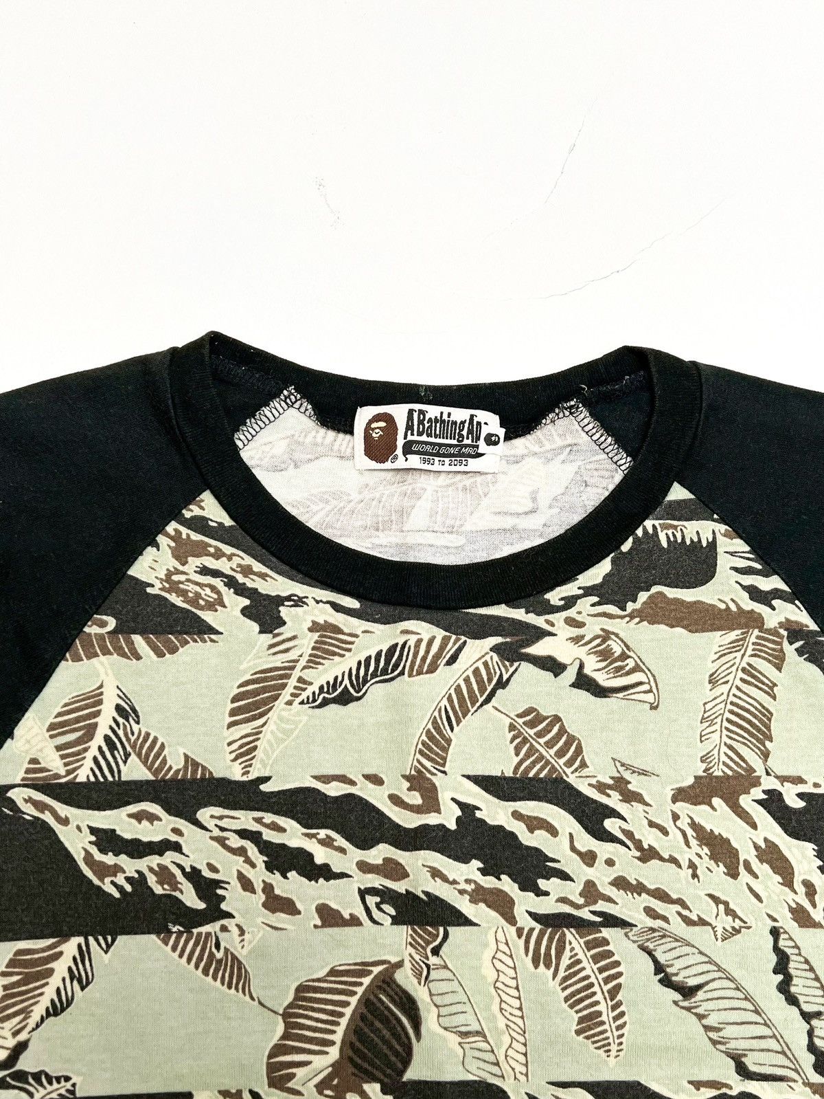 Bape A Bathing Ape Bape Brand Vintage T-Shirt Long sleeve Size US M / EU 48-50 / 2 - 3 Thumbnail