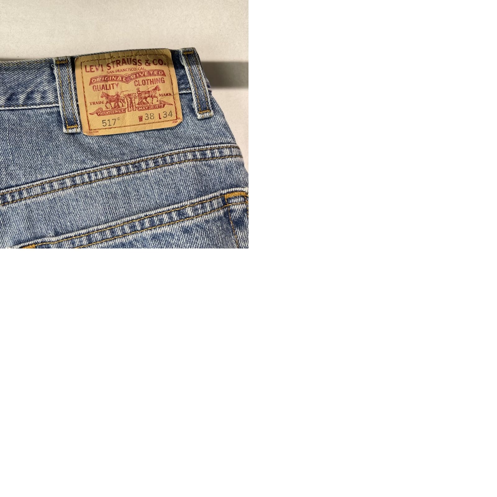 Levi's Levi's 517 Jeans Mens 38x34 Blue Bootcut Denim Pants Leather? (Oops) Size US 38 / EU 54 - 9 Thumbnail