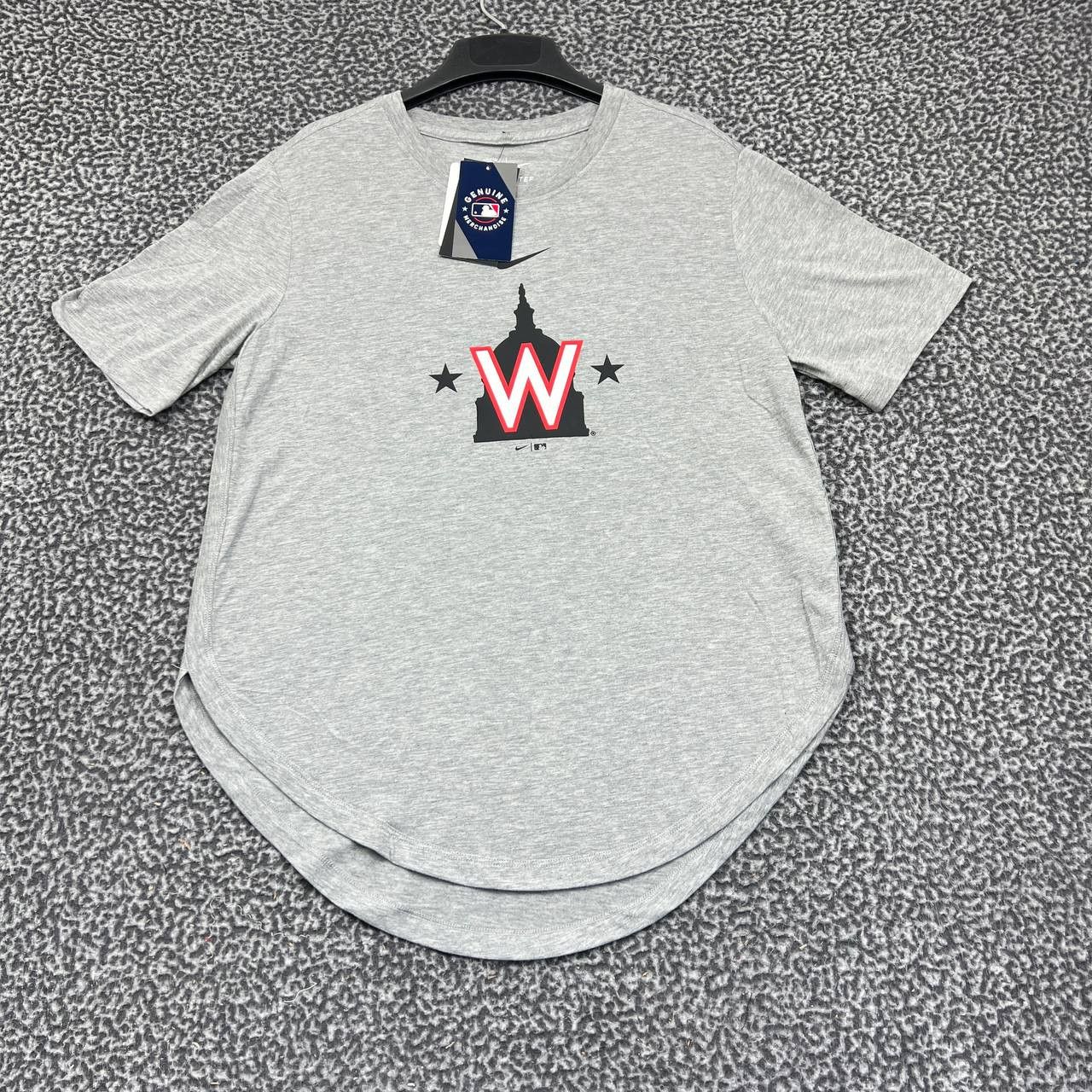 Nike Nike Shirt Women Medium Gray Washington Nationals Size M / US 6-8 / IT 42-44 - 1 Thumbnail