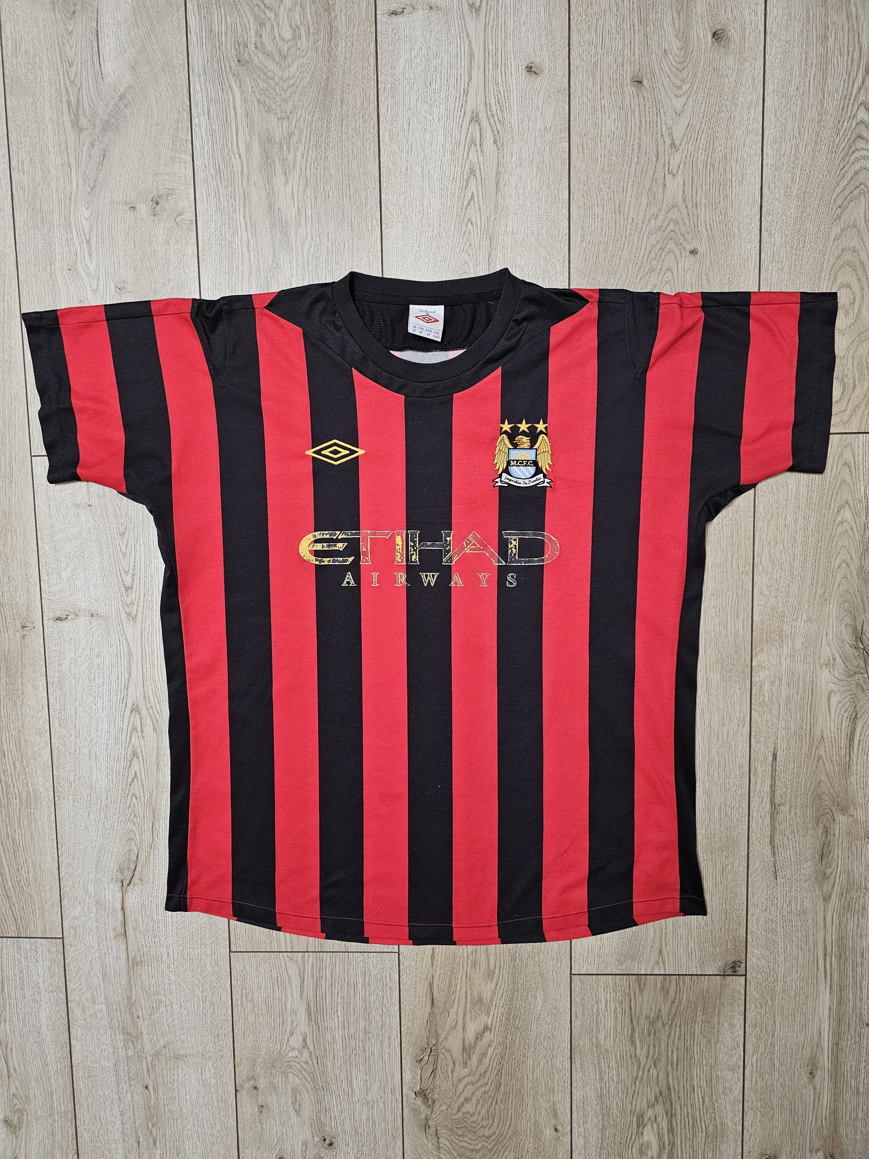 All Sport × Umbro × Vintage MANCHESTER CITY 2011 2012 AWAY FOOTBALL SHIRT SOCCER JERSEY Size US XL / EU 56 / 4 - 1 Thumbnail