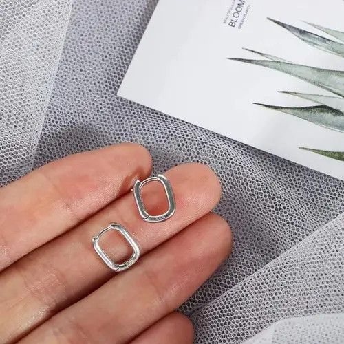 Designer × Jewelry Mini silver oval hoop earring Size ONE SIZE - 2 Thumbnail