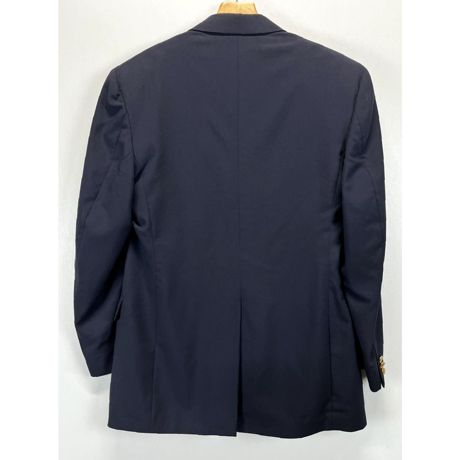 Hart Schaffner Marx VINTAGE Hart Schaffner Marx Blazer Mens 41L Navy Wool USA Gold Button Single-Breasted 2-Button Front Union Middle Size 42R - 2 Thumbnail