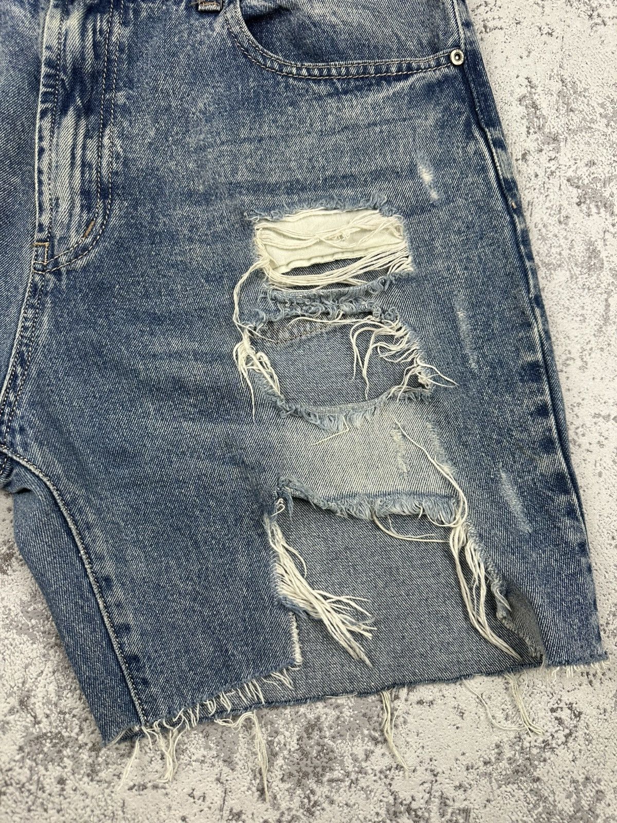 Japanese Brand Jeans Shorts Vintage Kiss Pink Ripped Size US 34 / EU 50 - 4 Thumbnail