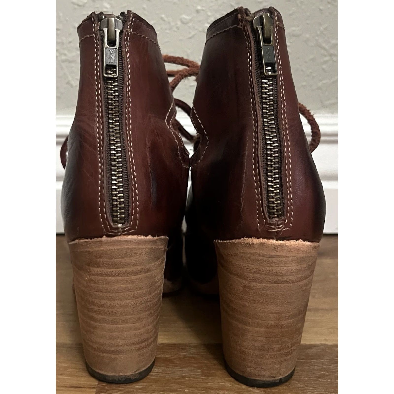 FREEBIRD Freebird By Steven Bootie Womens 7 Red Distressed Suede Leather Insole Block Heel EUC Size US 7 / IT 37 - 6 Thumbnail