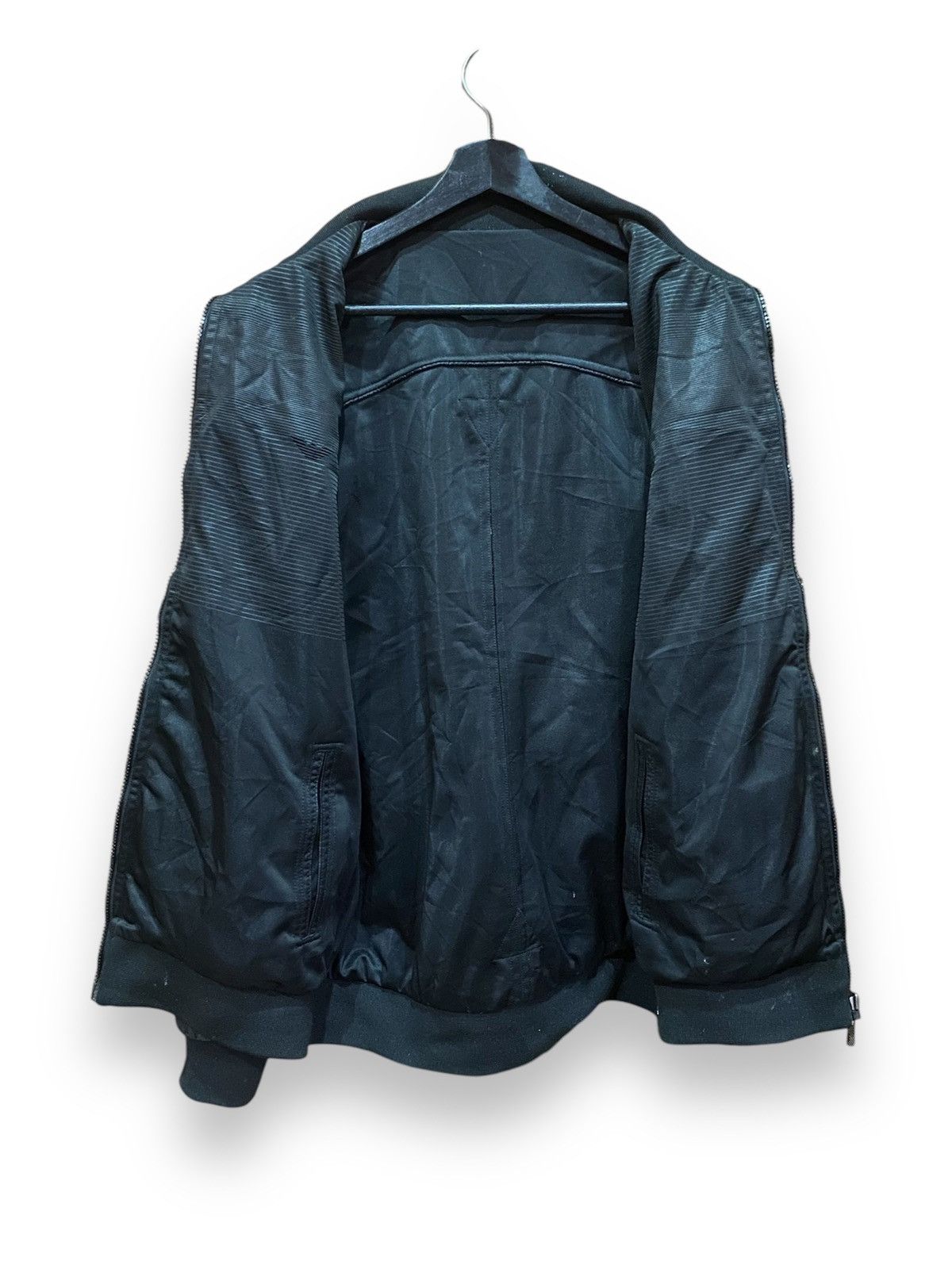 Giorgio Armani VINTAGE GIORGIO ARMANI ALL BLACK JACKET Size US XL / EU 56 / 4 - 3 Thumbnail