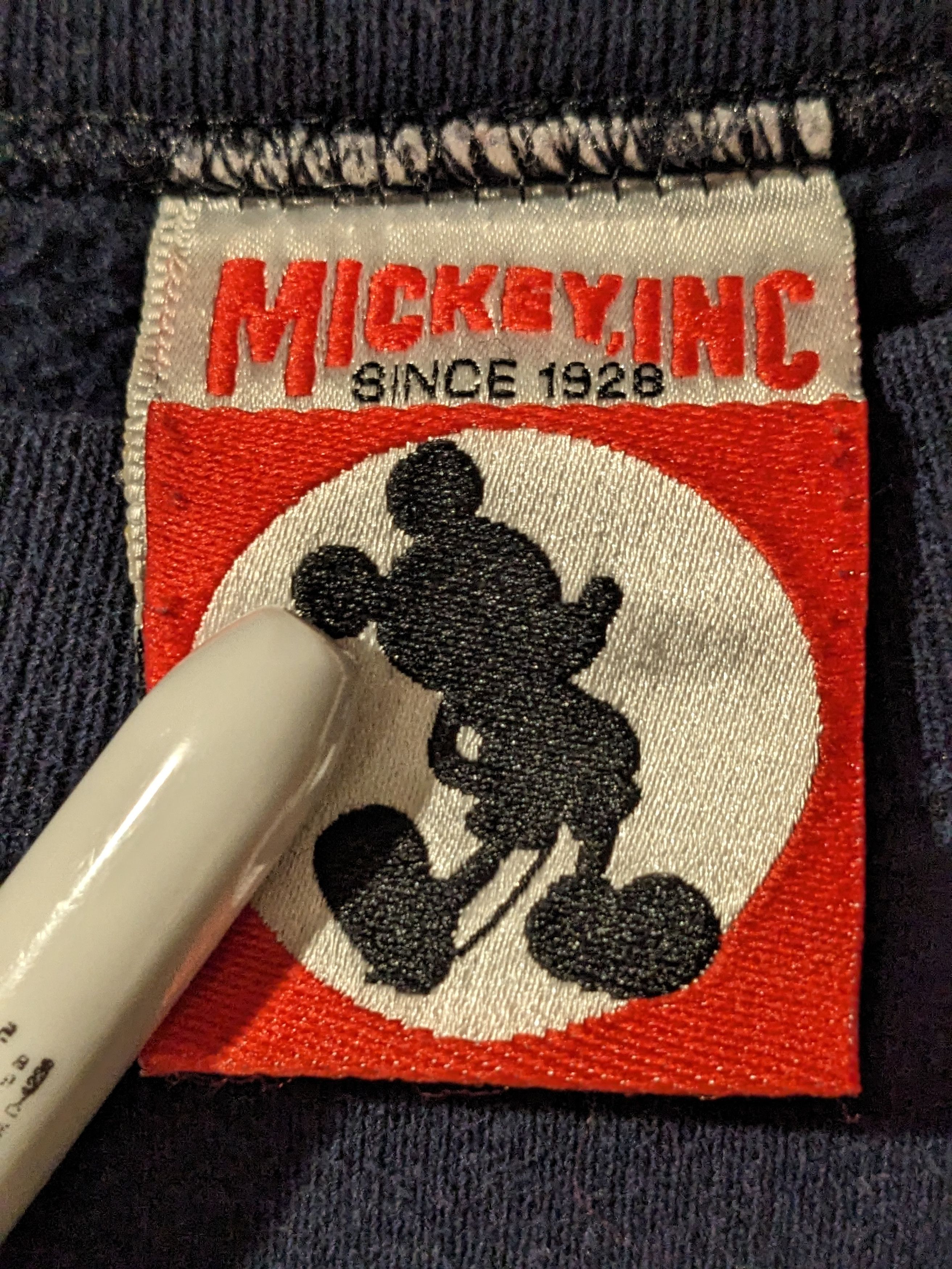Mickey Inc Vintage 90s Disney Animal Kingdom Mickey Inc Sweatshirt Size US L / EU 52-54 / 3 - 5 Thumbnail
