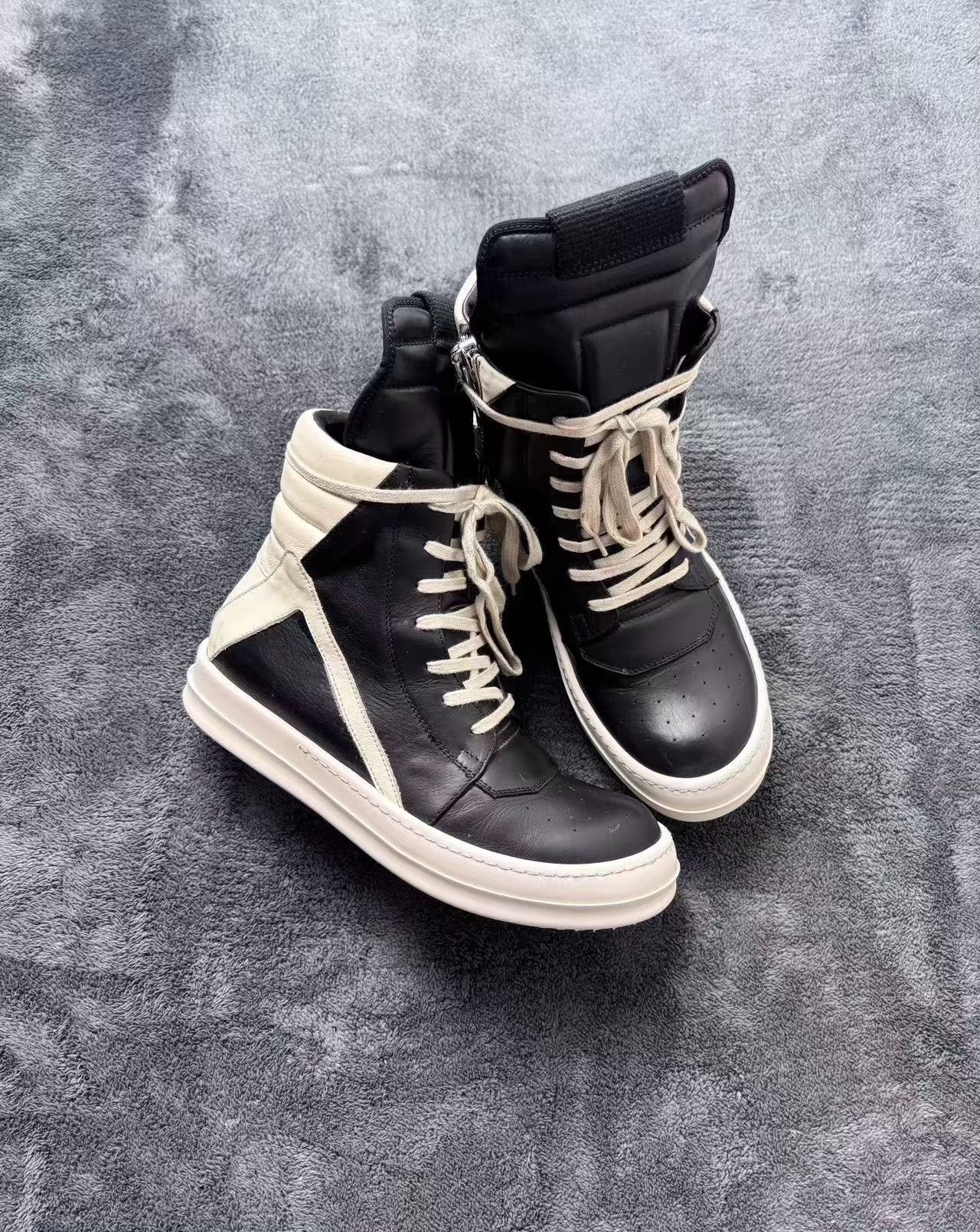 Rick Owens Rick Owens Leather Black Lowtop Sneakers 37 Women Size US 6.5 / IT 36.5 - 1 Thumbnail