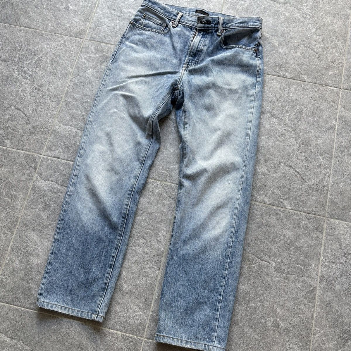 Uniqlo Faded Denim Jeans Natural Wear Wash Japanese Style