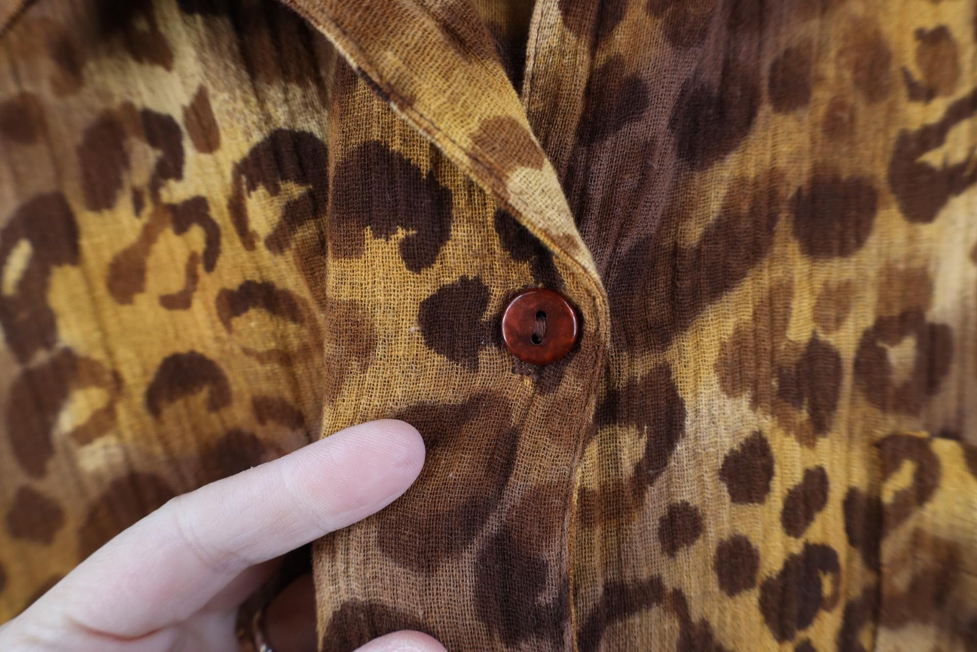 Vintage Vintage 90s Babydoll Cotton Leopard Cheetah Button Shirt Size XL / US 12-14 / IT 48-50 - 6 Thumbnail