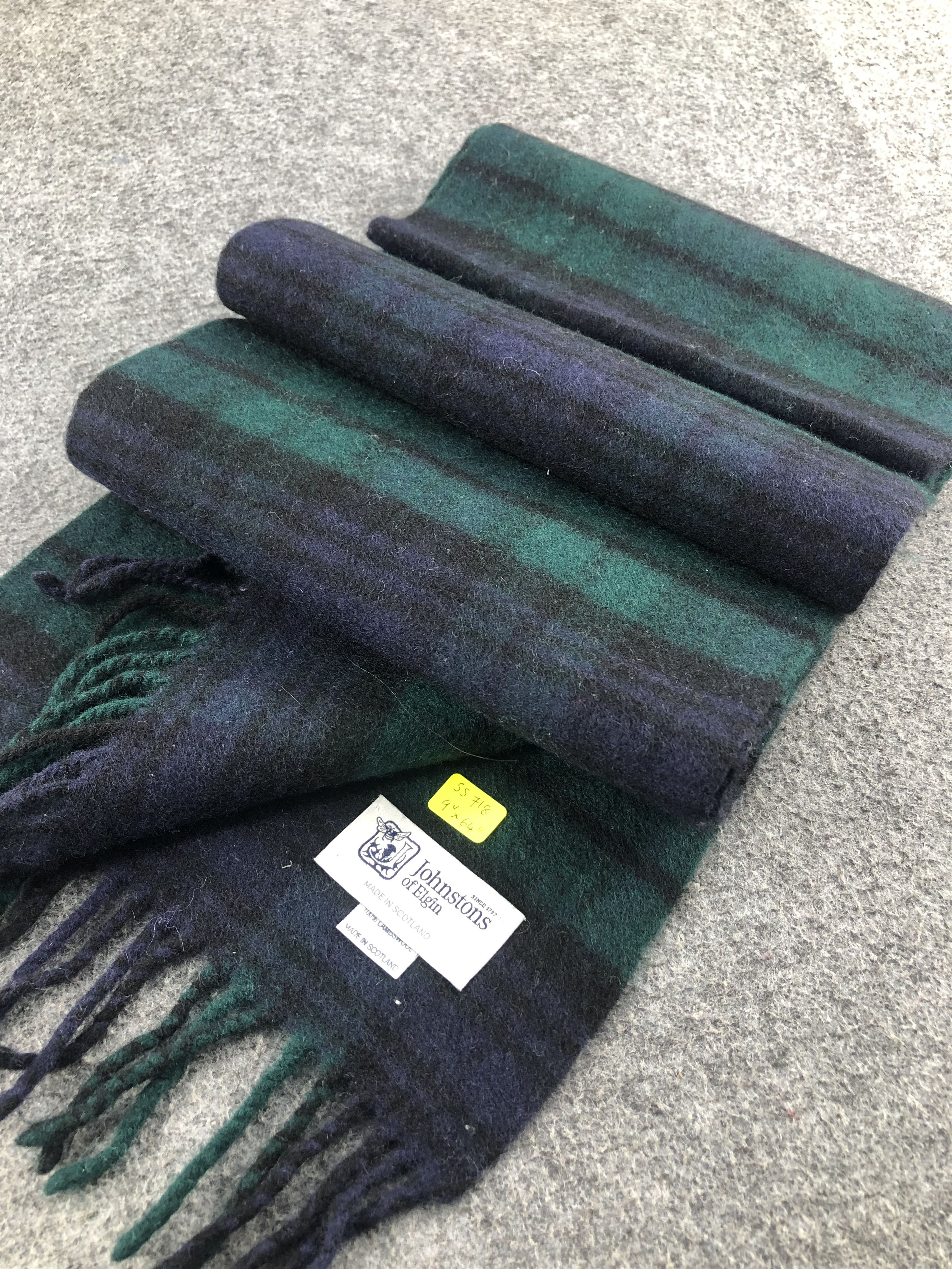 Johnstons Of Elgin Johnstons Of Elgin Scarf / Muffler / Neckwear Size ONE SIZE - 2 Thumbnail