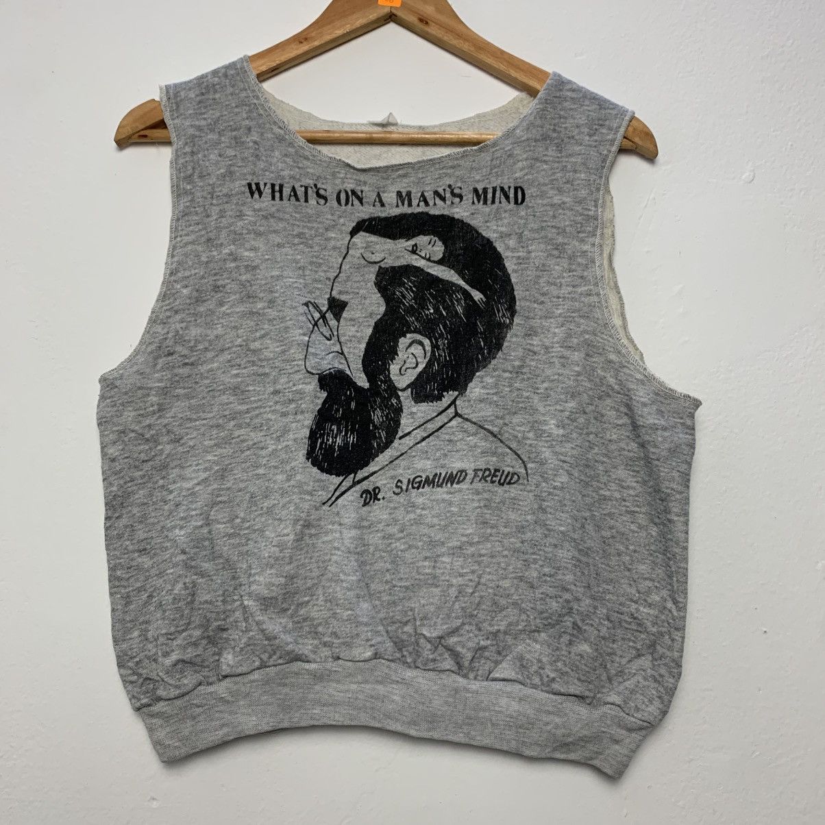 Vintage Vintage 90s Dr. Sigmund Freud distressed tank top rare Size US S / EU 44-46 / 1 - 1 Thumbnail