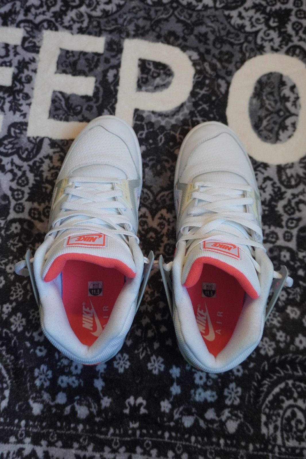 Nike Nike Air Tech Challenge 2- Racer Pink Sz. 11.5 Size US 11.5 / EU 44-45 - 3 Thumbnail