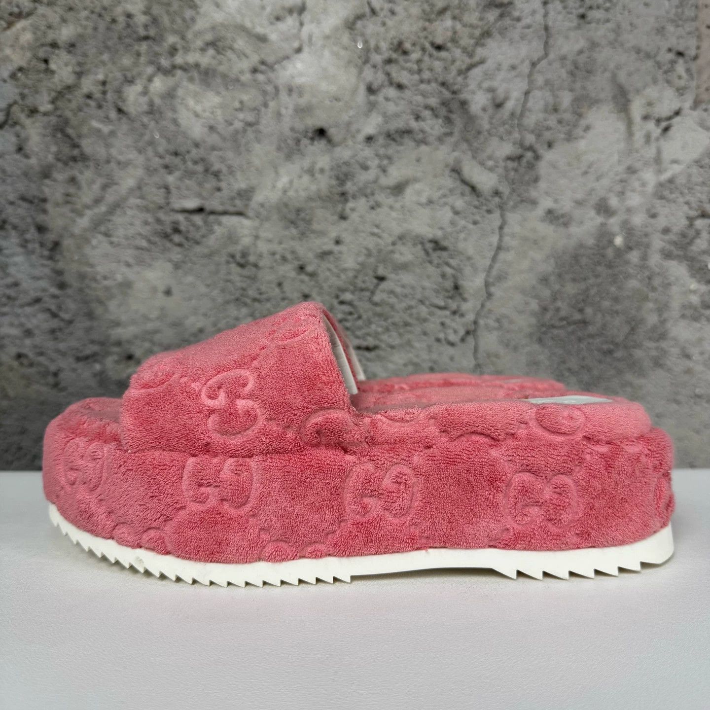 Gucci Gucci Platform Slippers Size 37 Unworn Size US 6.5 / IT 36.5 - 3 Thumbnail