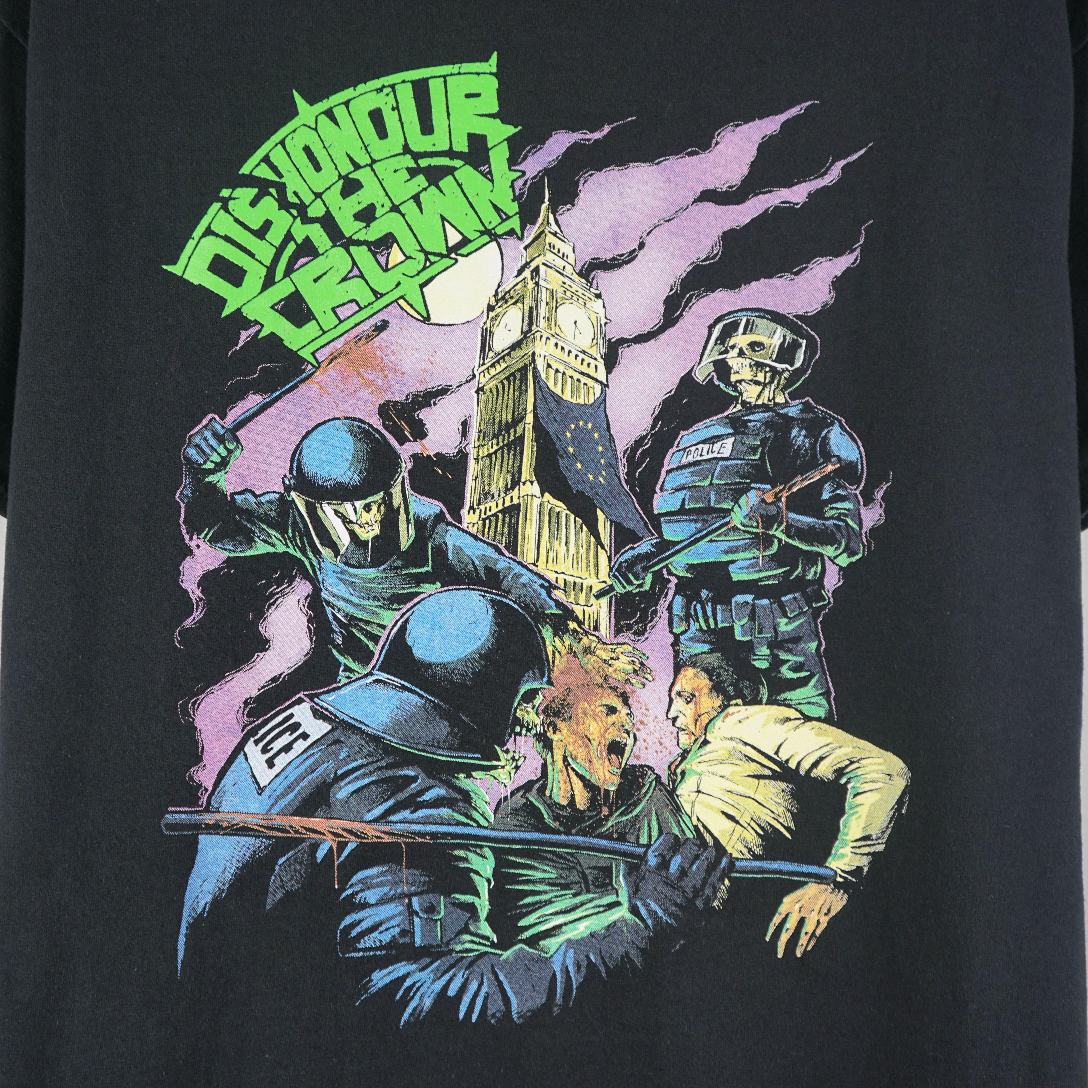 Band Tees × Vintage Vintage 2010s Dishonour the Crown T-Shirt Punk Rock Size US XL / EU 56 / 4 - 2 Thumbnail