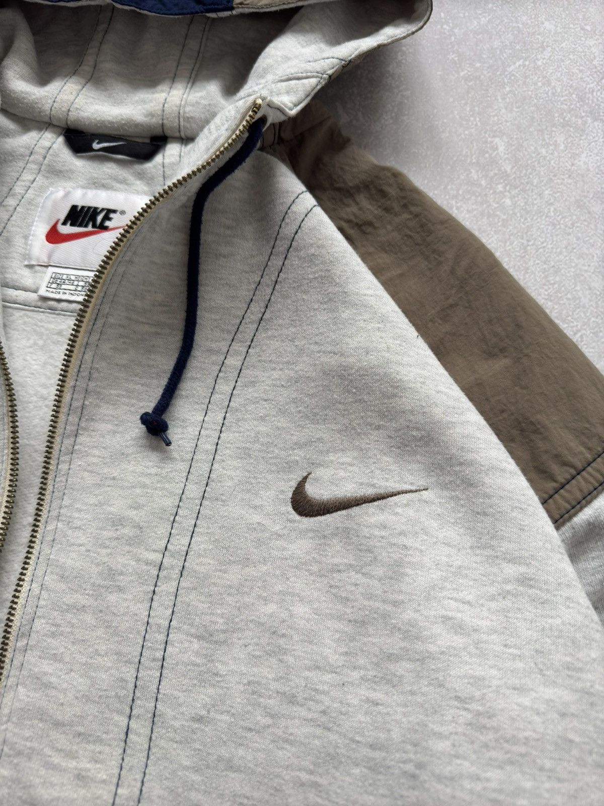 Nike × Vintage Vintage Nike 90s Light Jacket Zip Hoodie Big Swoosh Logo Y2K Size US XL / EU 56 / 4 - 4 Thumbnail