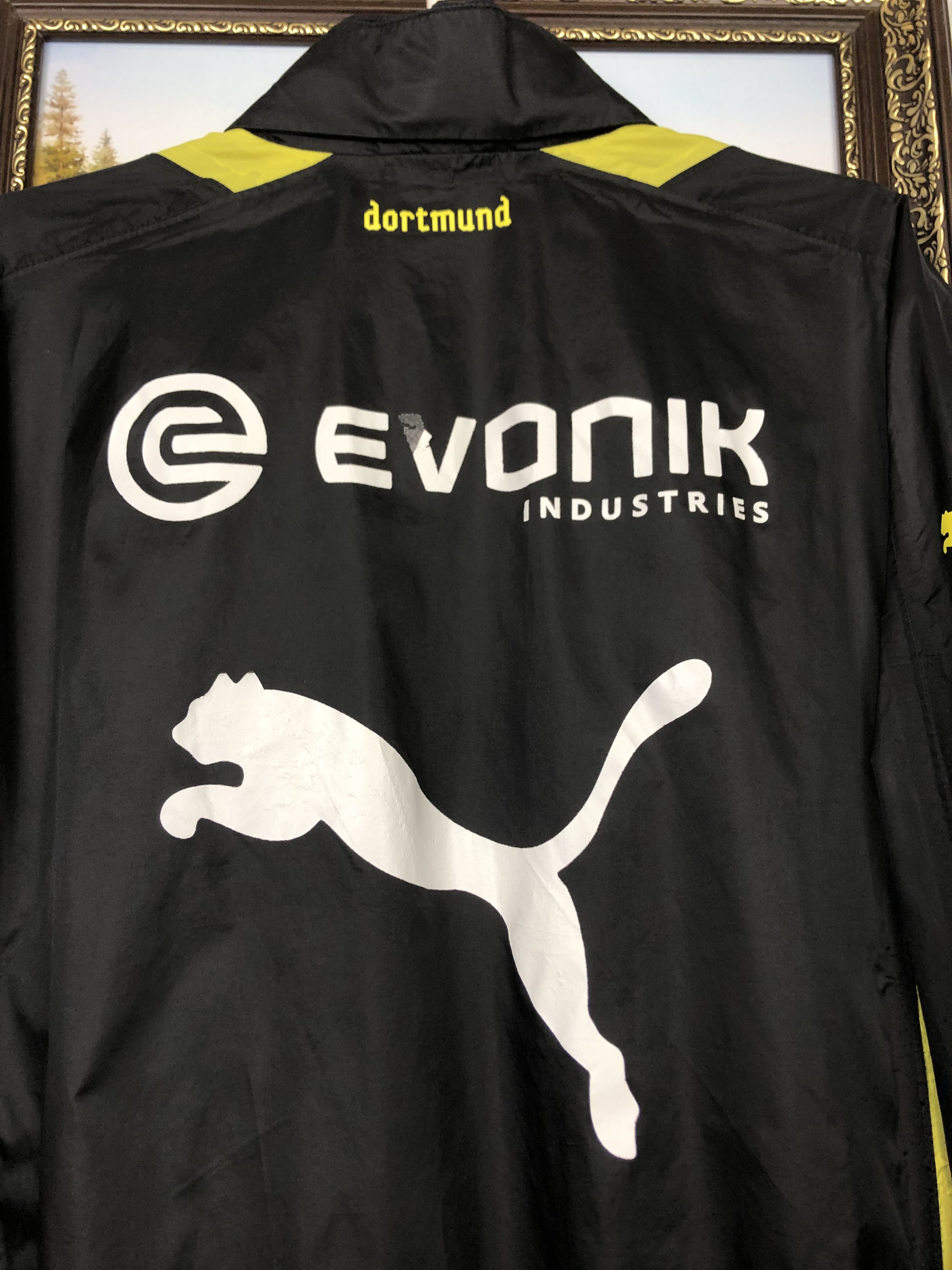 Puma Vintage Puma Borussia Dortmund Football Jacket Train Soccer Size US M / EU 48-50 / 2 - 12 Thumbnail