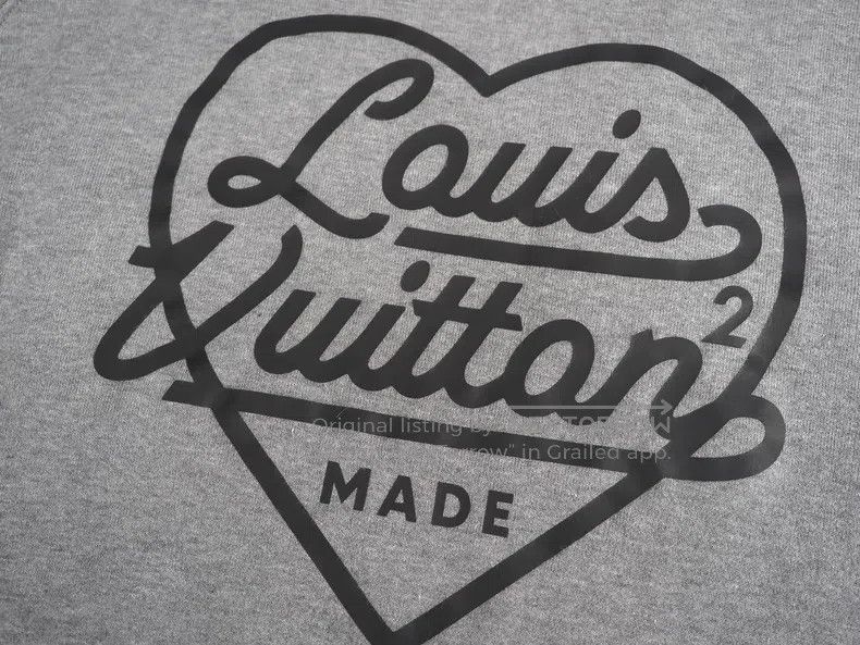 Louis Vuitton Louis Vuitton Gray Heart Logo Sweatshirt Size US XXL / EU 58 / 5 - 4 Thumbnail