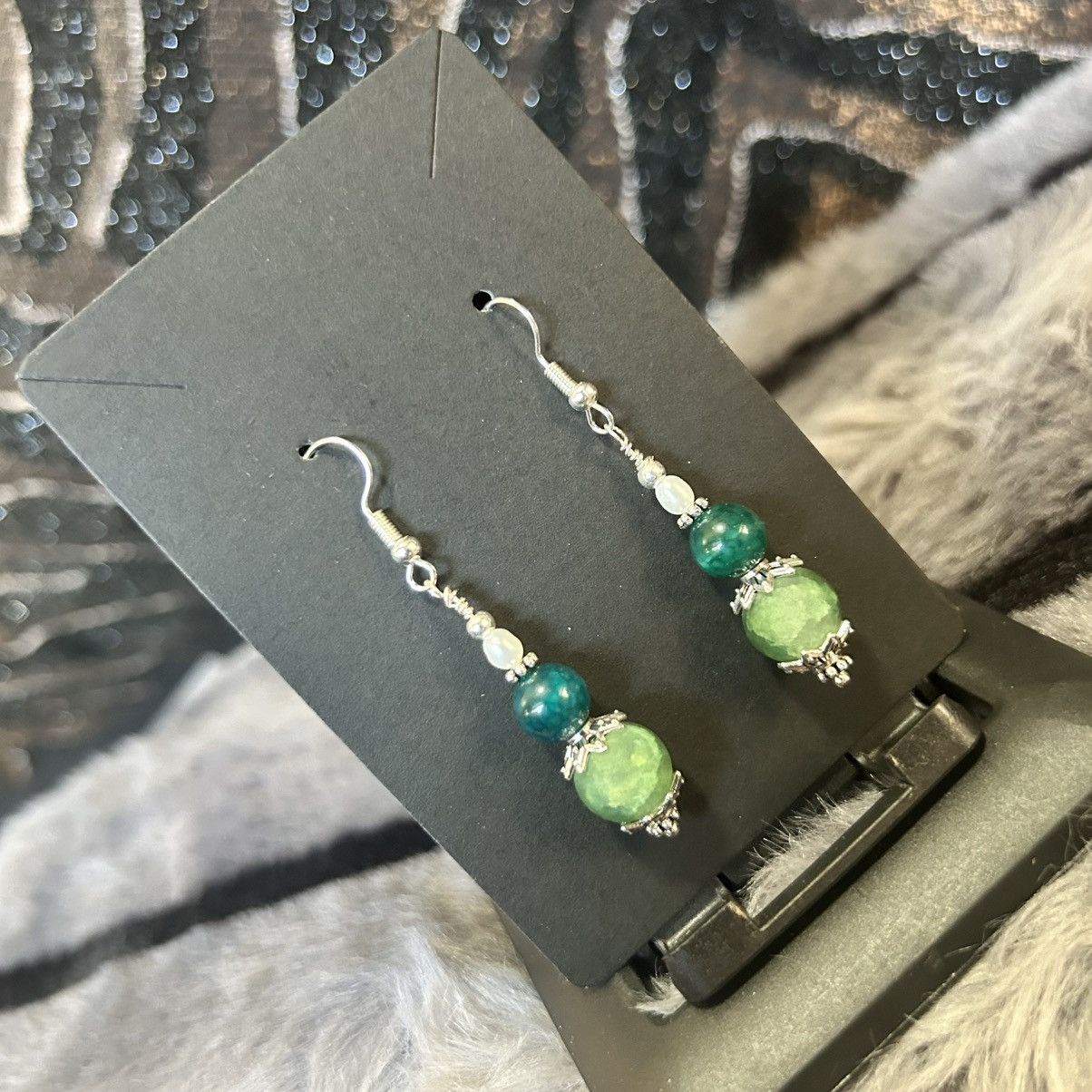 Handmade Handcrafted green crackle glass dragon vein agate earrings Size ONE SIZE - 1 Thumbnail