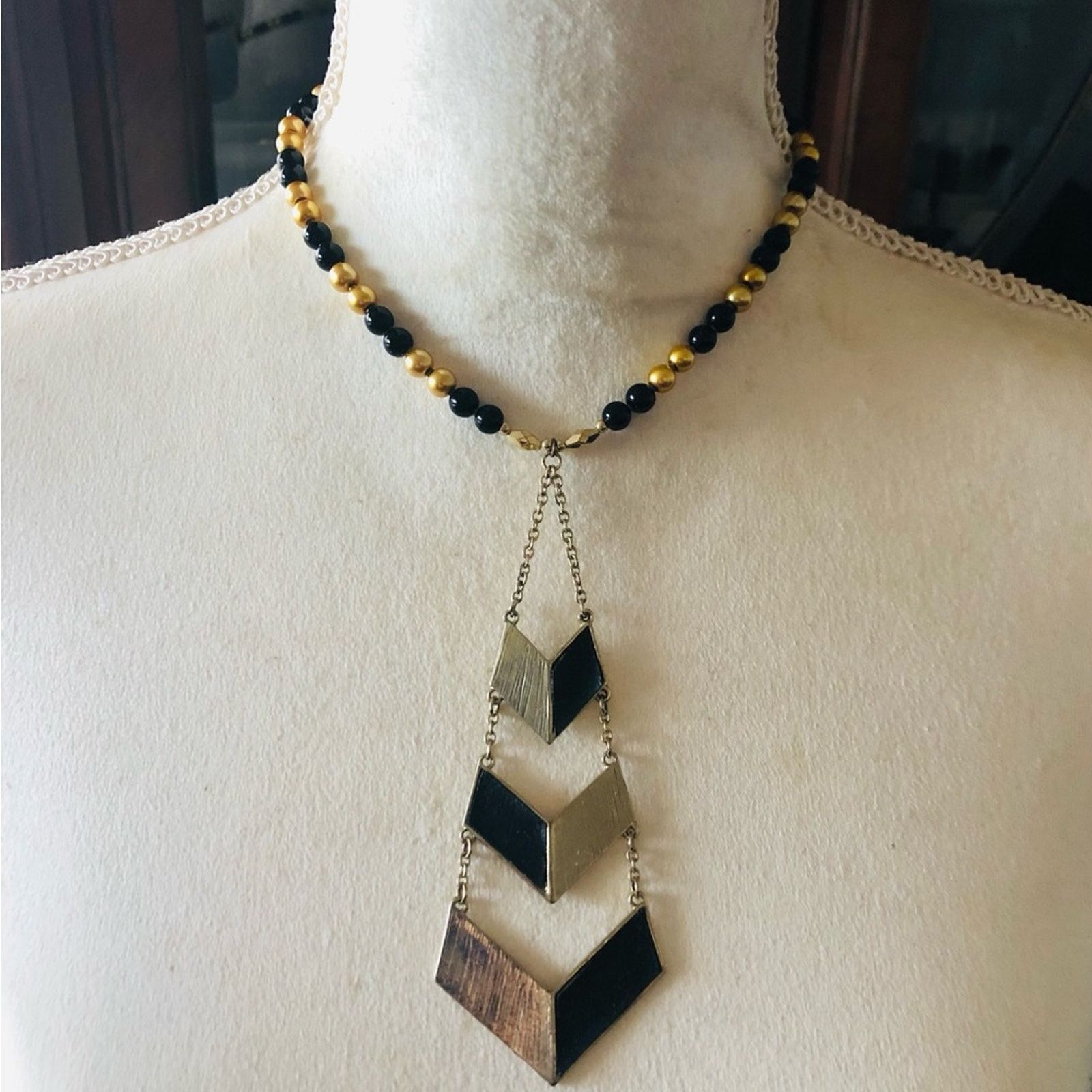 Handmade Handcrafted repurpose black and gold tie Pearl necklace Size ONE SIZE - 2 Thumbnail