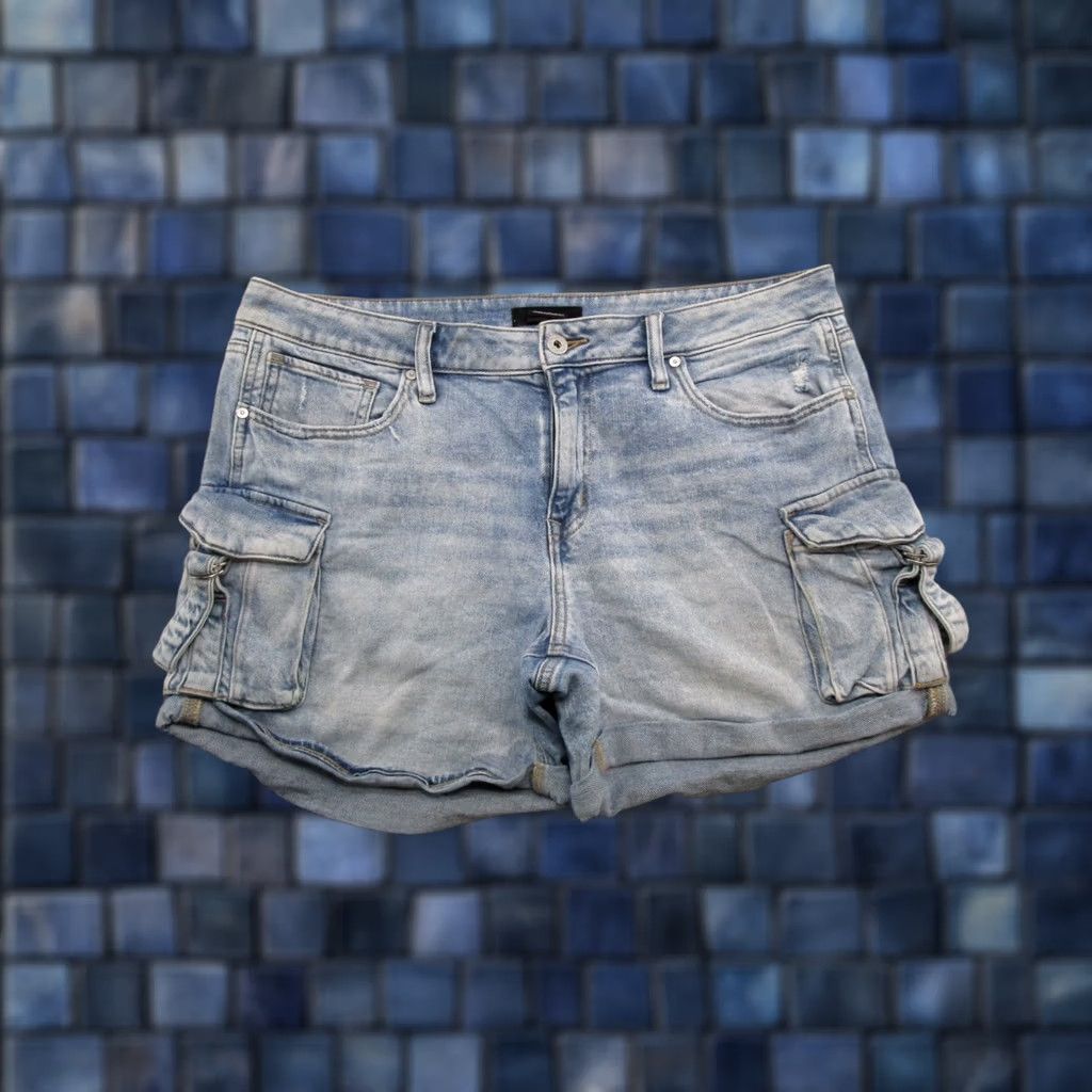 Vintage Maurices Women's Cargo Mid Rise Original Relaxed Boyfriend Shorts SZ 14 Blue Denim 5-Pocket Casual Summer Spring Shirt? Size 36" / US 14 / IT 50 - 1 Thumbnail