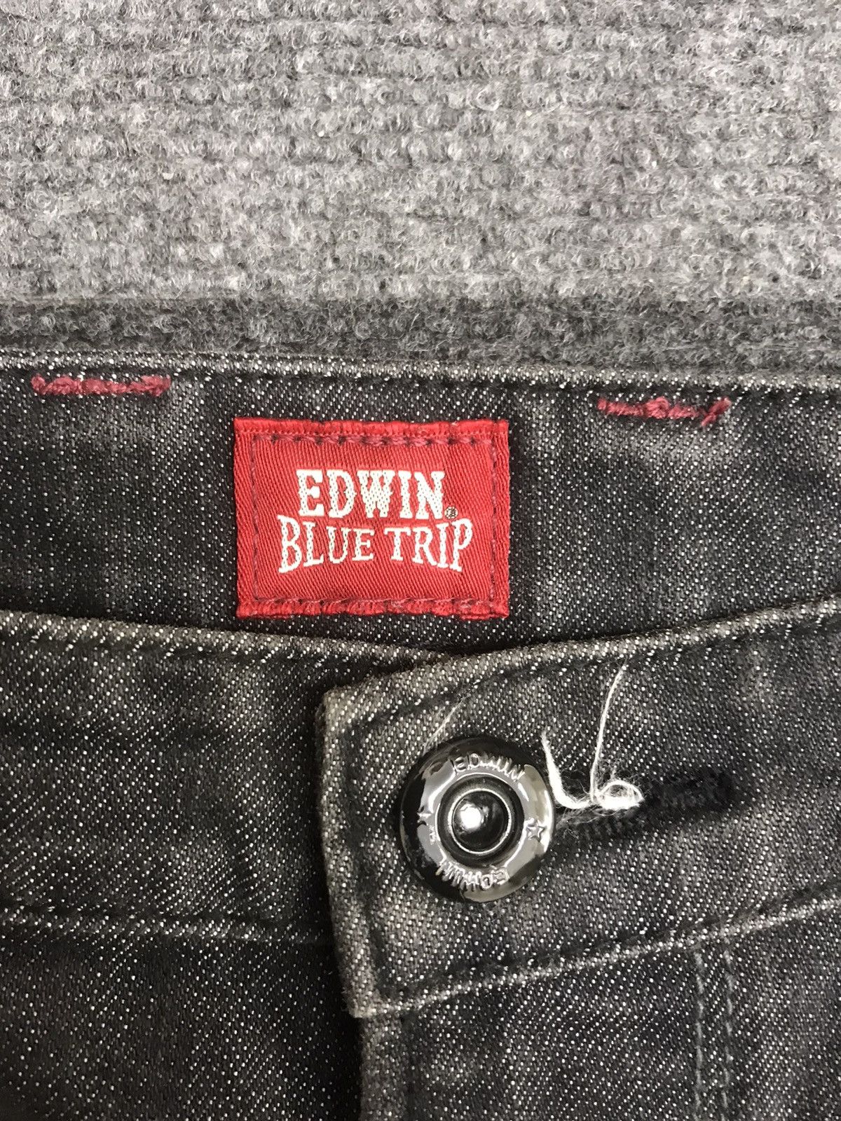 Edwin EDWIN BLUE TRIP 3D Design Curved Legs Multipockets Jeans Size US 31 - 11 Thumbnail