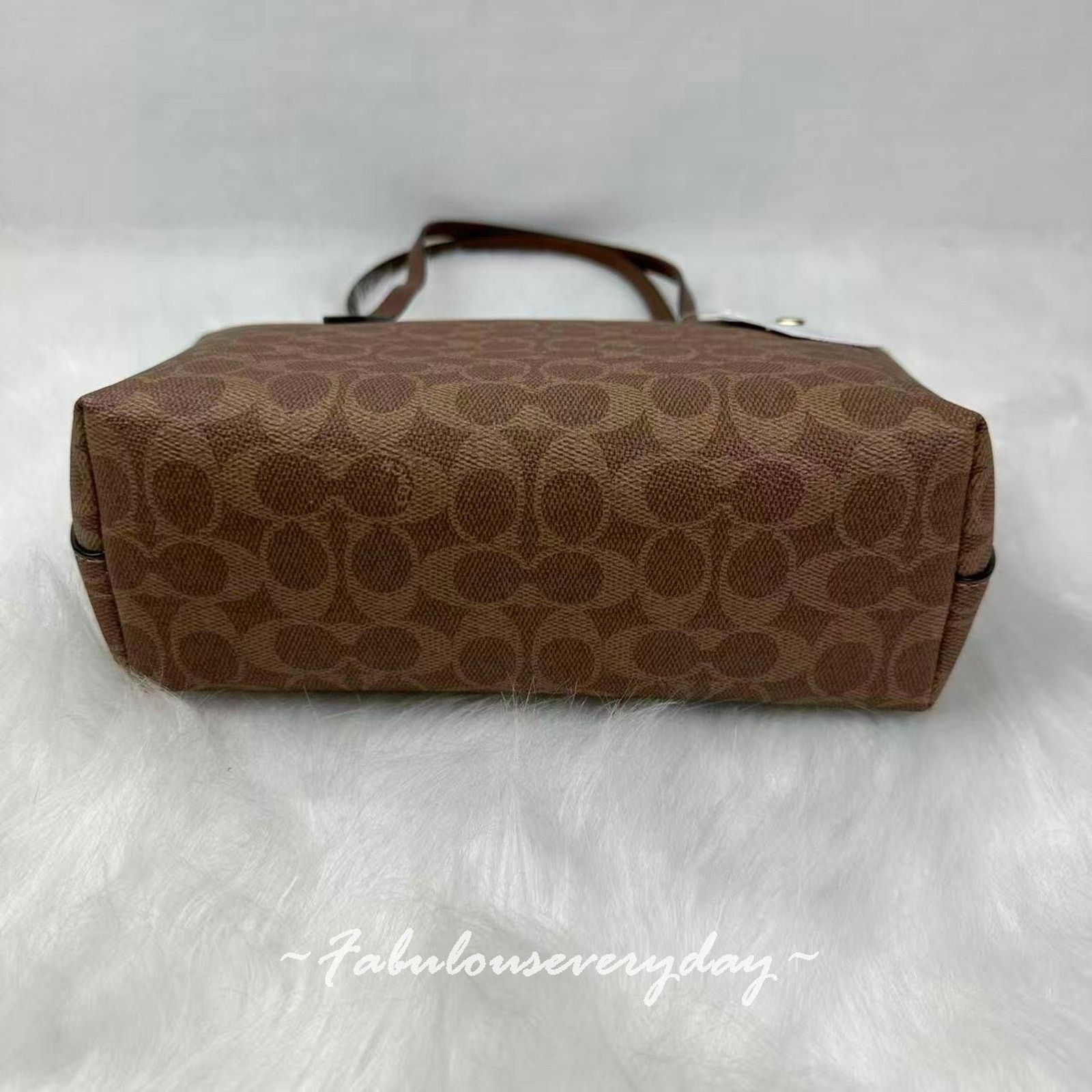 Coach COACH Fiona Zip Tote Signature Canvas CBT18 Gold/Tan/Brown Size ONE SIZE - 5 Thumbnail