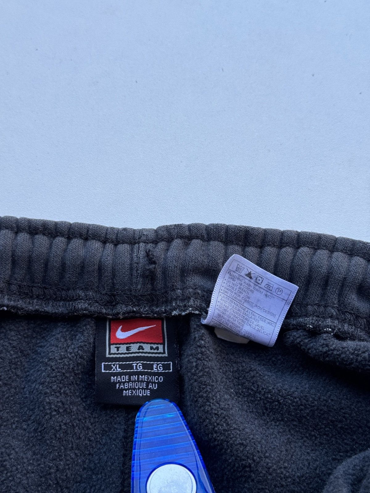 Nike 90s Nike Team sweatpants trashed distressed faded XL-XXL Size US 38 / EU 54 - 10 Thumbnail