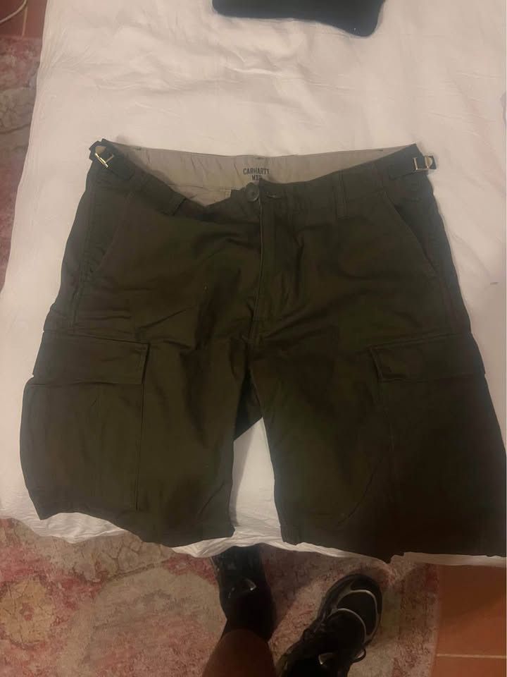Carhartt Carhartt WIP Green aviator shorts size 32 Size US 32 / EU 48 - 1 Thumbnail