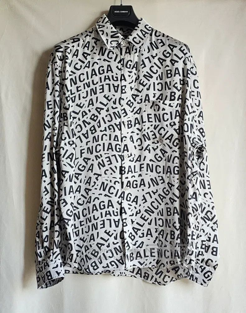 Balenciaga Balenciaga size 41 Full-print logo long-sleeve shirt Size US XL / EU 56 / 4 - 1 Thumbnail
