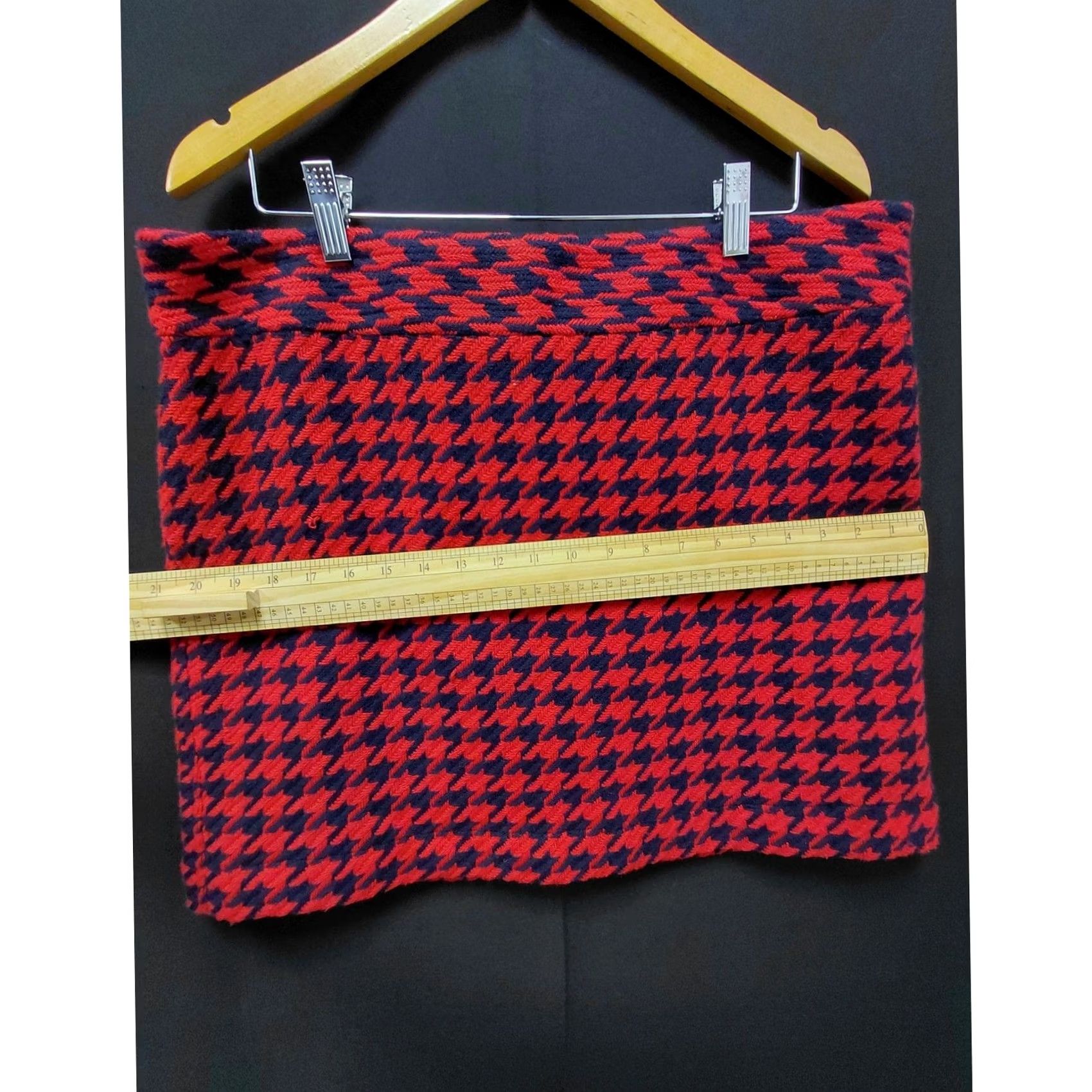 Tommy Hilfiger TOMMY HILFIGER Red Houndstooth Skirt Size 16 - 16-inch Short Size 38" / US 16 / IT 52 - 4 Thumbnail