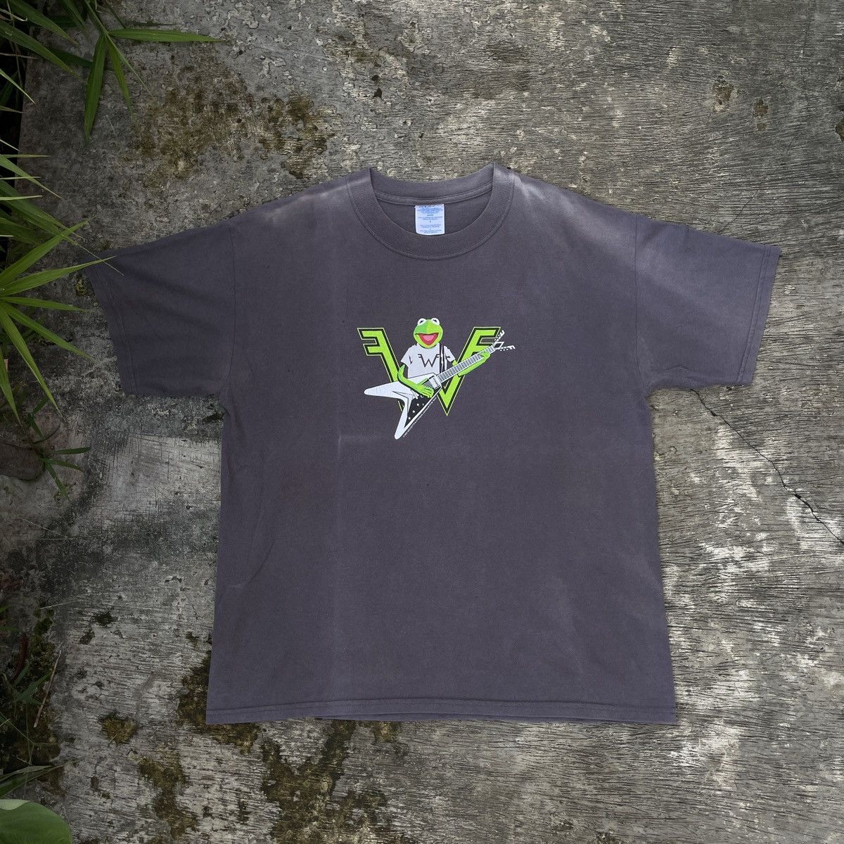 Band Tees × Vintage Weezer Kermit The frog | Grailed