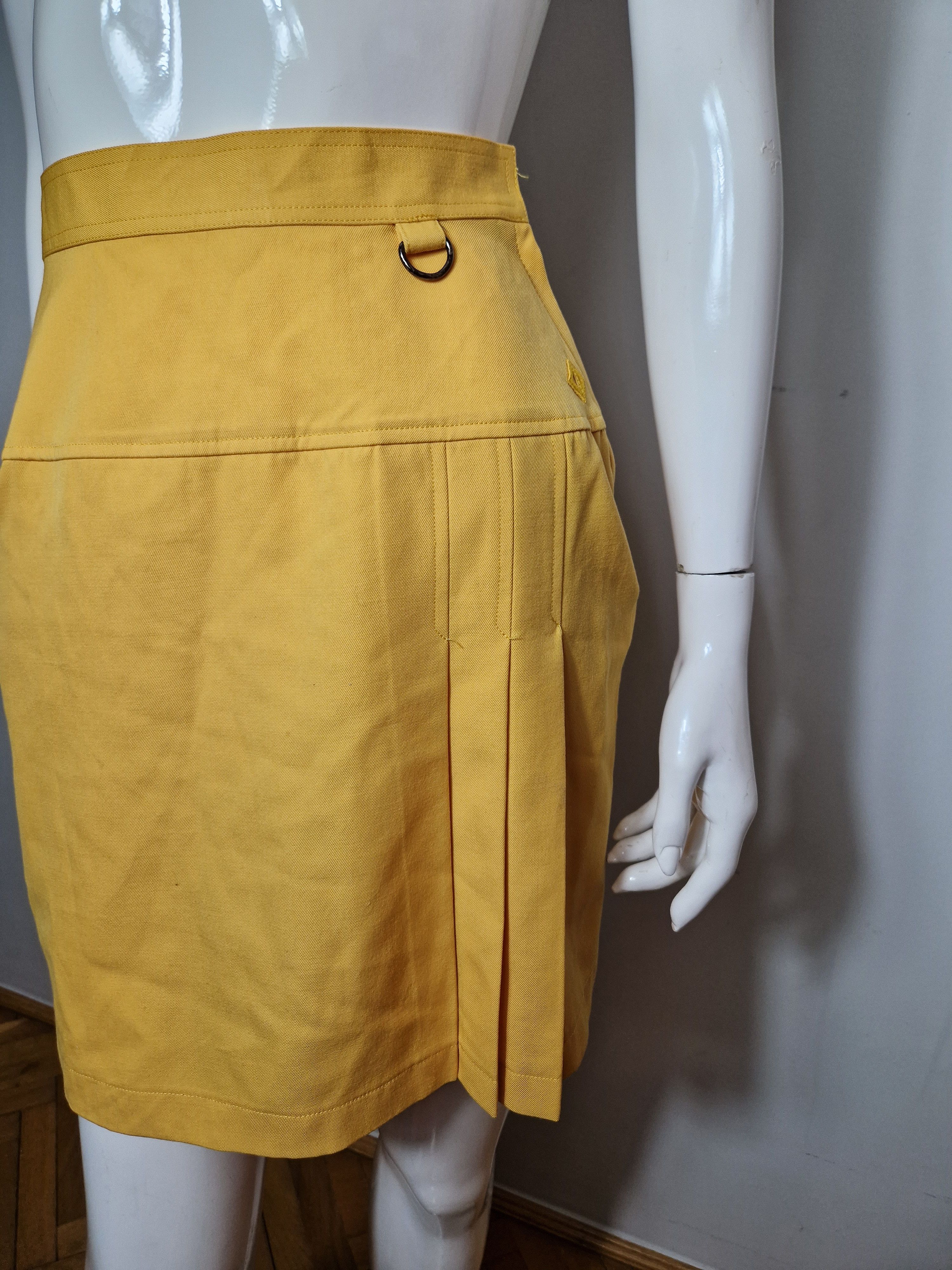 Dior Christian Dior vintage yellow mini tennis skirt Size 25" / US 0 / IT 36 - 6 Thumbnail