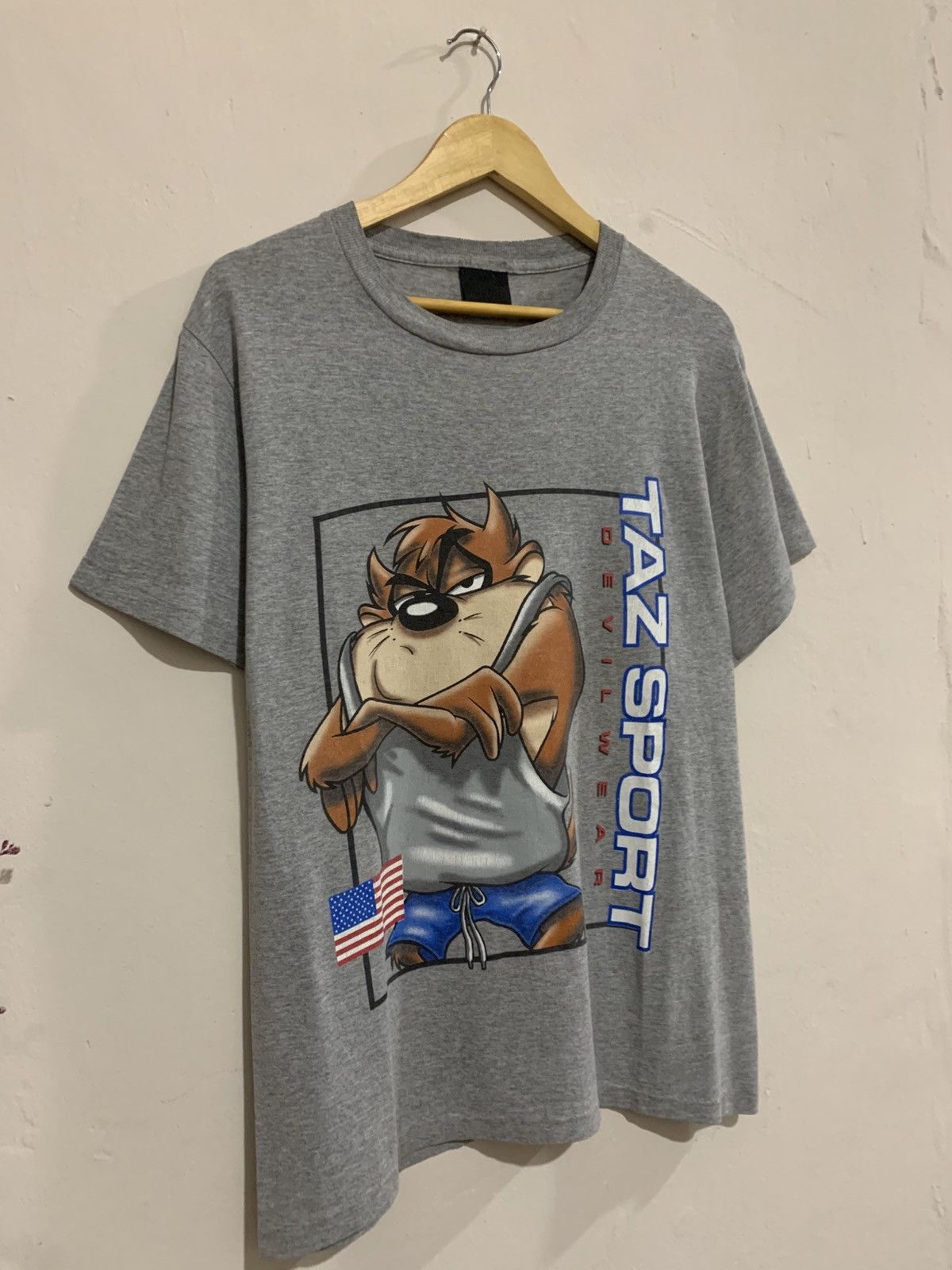 Changes × Vintage × Warner Bros Rare Vintage 90’s Tazmania Sport Tee Shirt Size US M / EU 48-50 / 2 - 2 Thumbnail