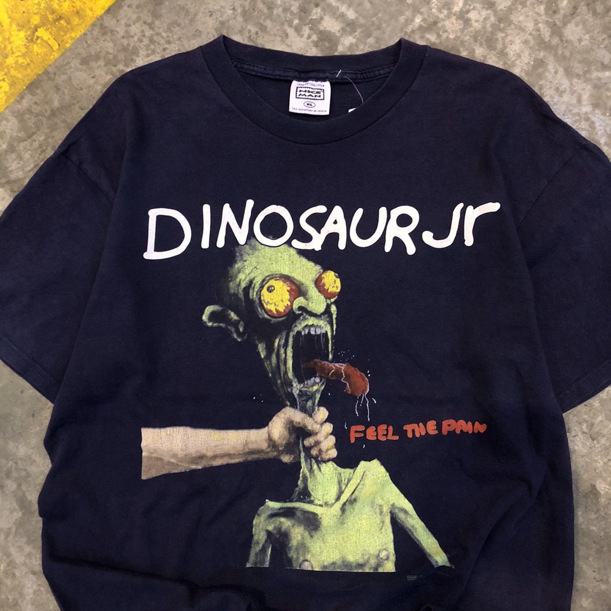Band Tees × Vintage DINASOUR JR 1994 Feel The Pain Band T-Shirt Size US XL / EU 56 / 4 - 2 Thumbnail