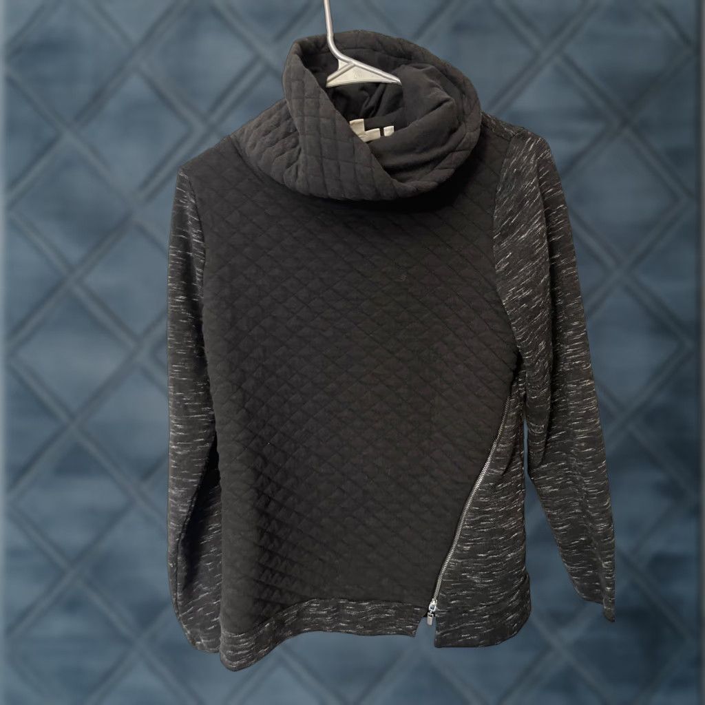 Vintage Chicos Womens Top Sweatshirt Long Sleeve Black Quilted Cowl Neck Zip Hem Detail Pullover 0 Small Regular Womens Size XS / US 0-2 / IT 36-38 - 1 Thumbnail