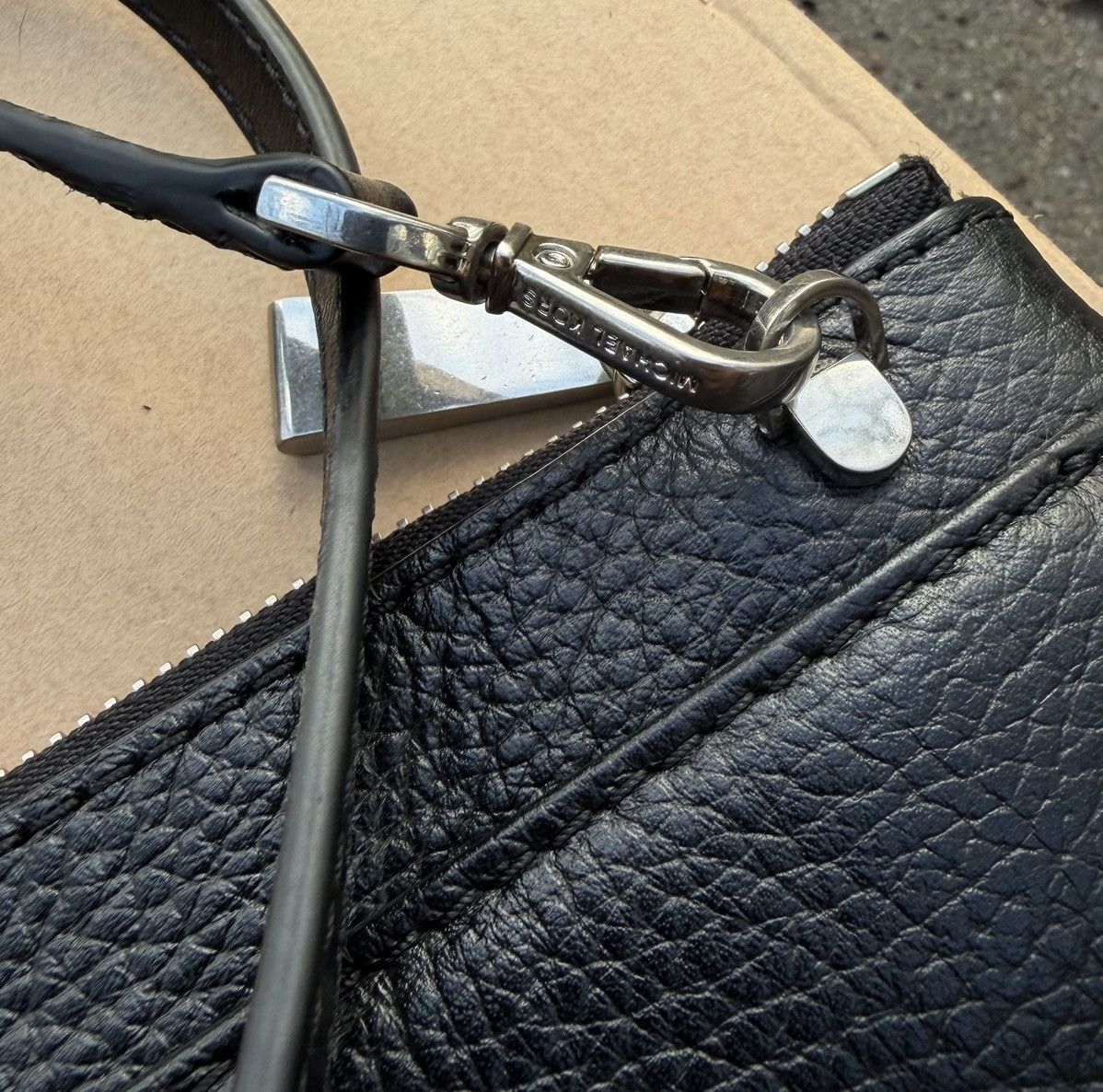 Michael Kors Michael Kors Leather Crossbody Bag Size ONE SIZE - 6 Thumbnail