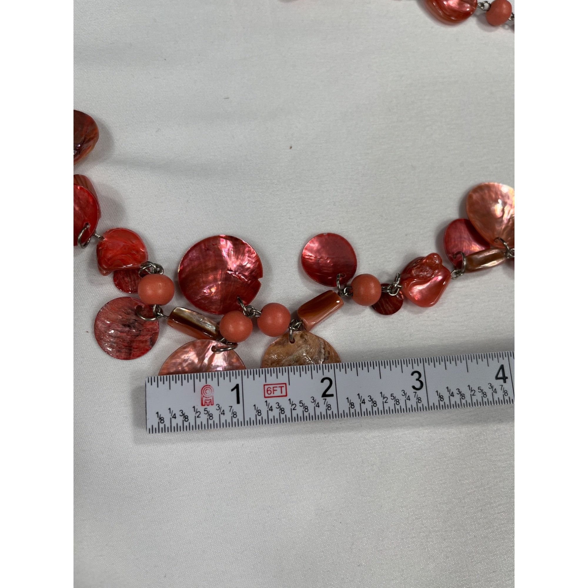 Vintage Handcrafted SKU 7854 Womens Coral Shell Beaded Necklace Size ONE SIZE - 5 Thumbnail