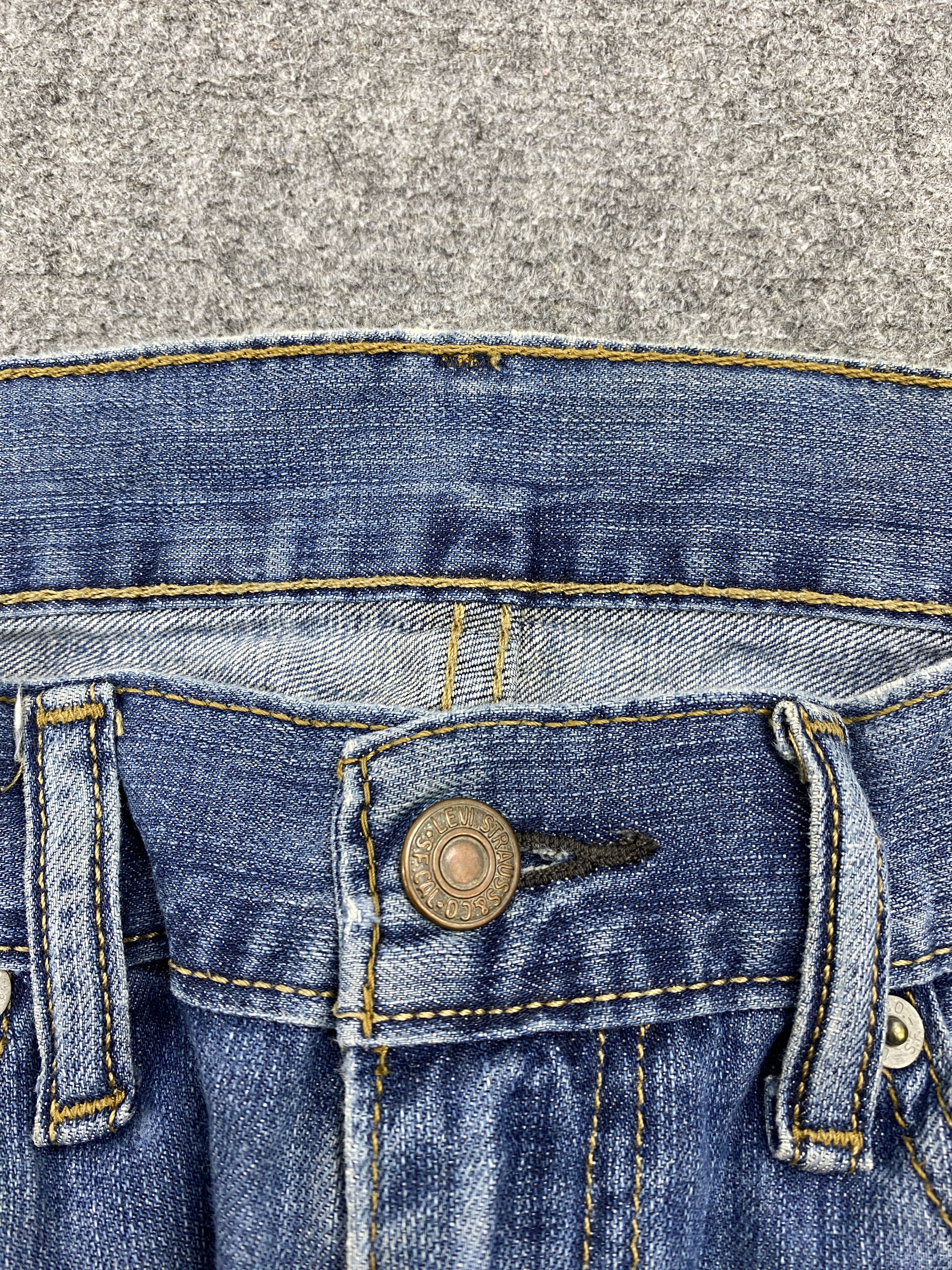 Levi's × Vintage Vintage Levi's 505 Faded Blue Denim Jeans Size US 32 / EU 48 - 10 Thumbnail