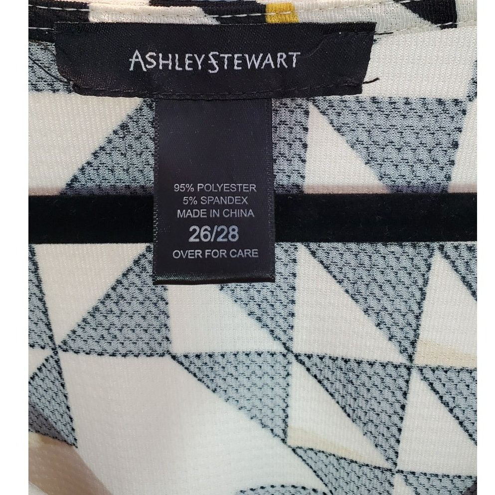 Other Ashley Stewart Cream Geometric Grommet Dress Size 26/28 Size 4XL / US 24-26 - 4 Thumbnail