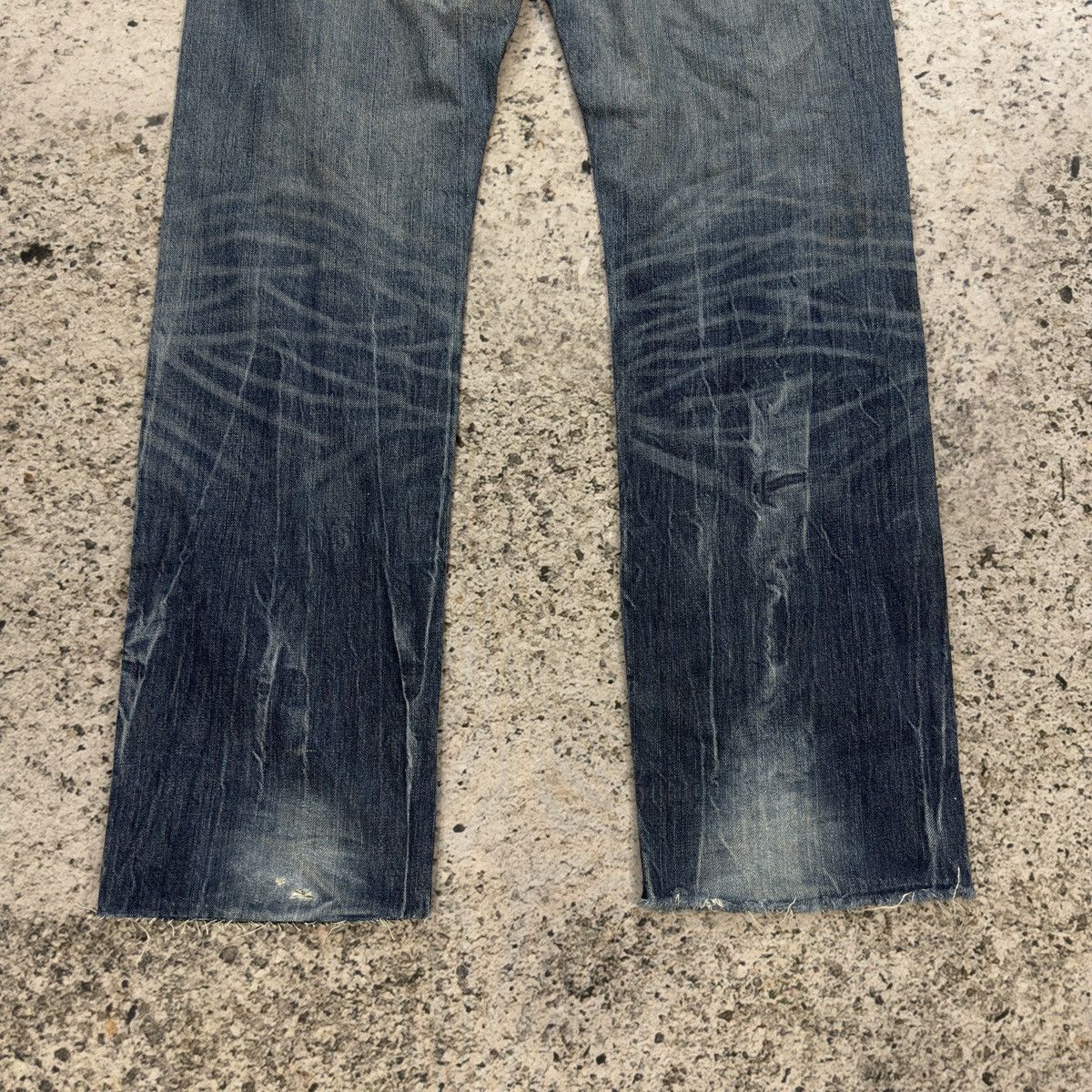 Vintage Levi's 501 Thrashed Sun Faded Distressed Jeans ERD Grunge Size US 34 / EU 50 - 10 Thumbnail