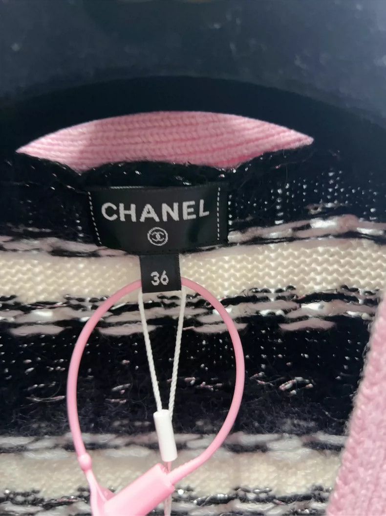 Chanel Chanel 22 autumn and winter pink edge striped knitted card Size XS / US 0-2 / IT 36-38 - 5 Thumbnail