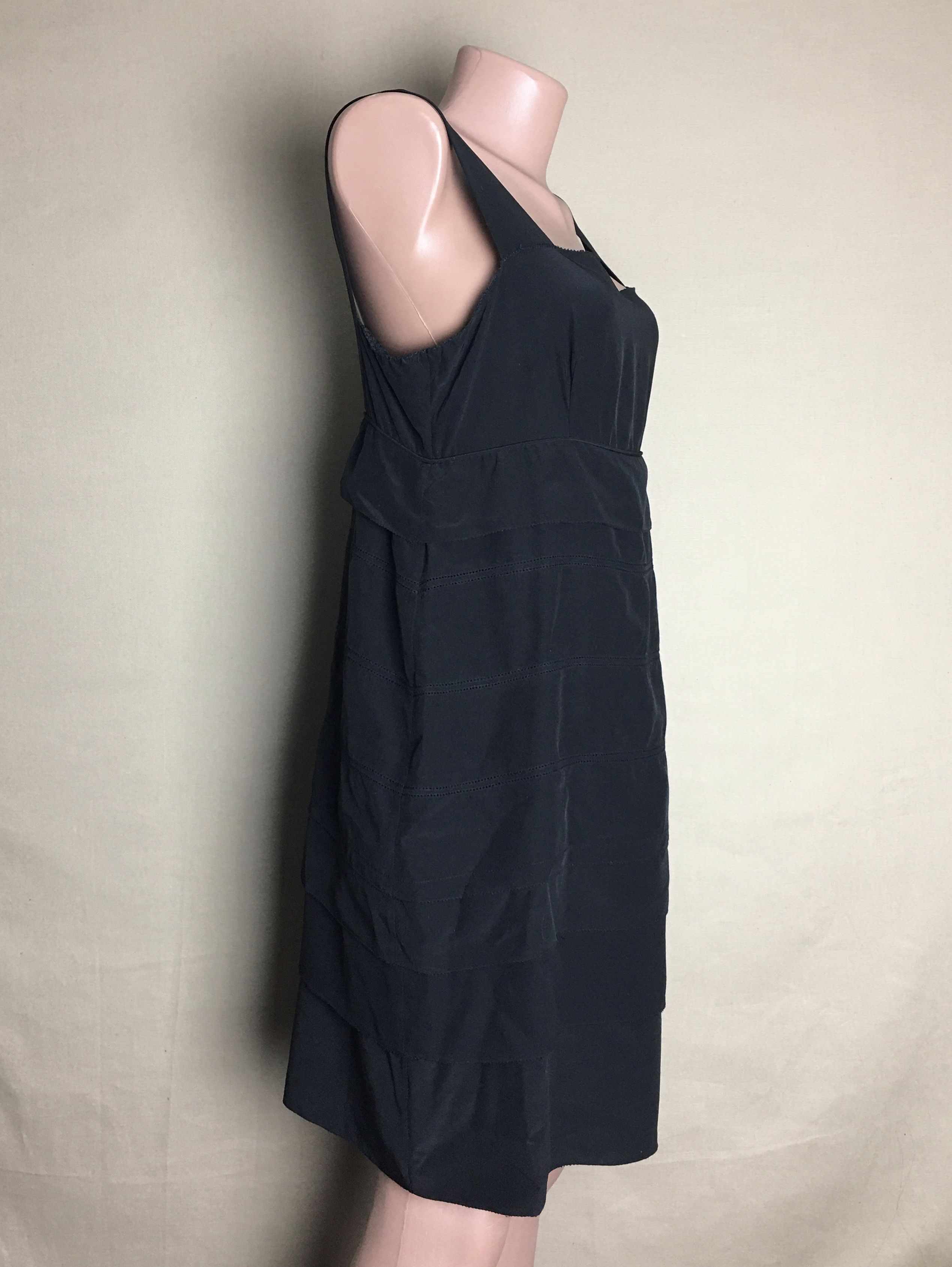 DOROTHEE SCHUMACHER Dorothee Schumacher Black Silk Designer Dress Size 4 (US 8) Size M / US 6-8 / IT 42-44 - 4 Thumbnail