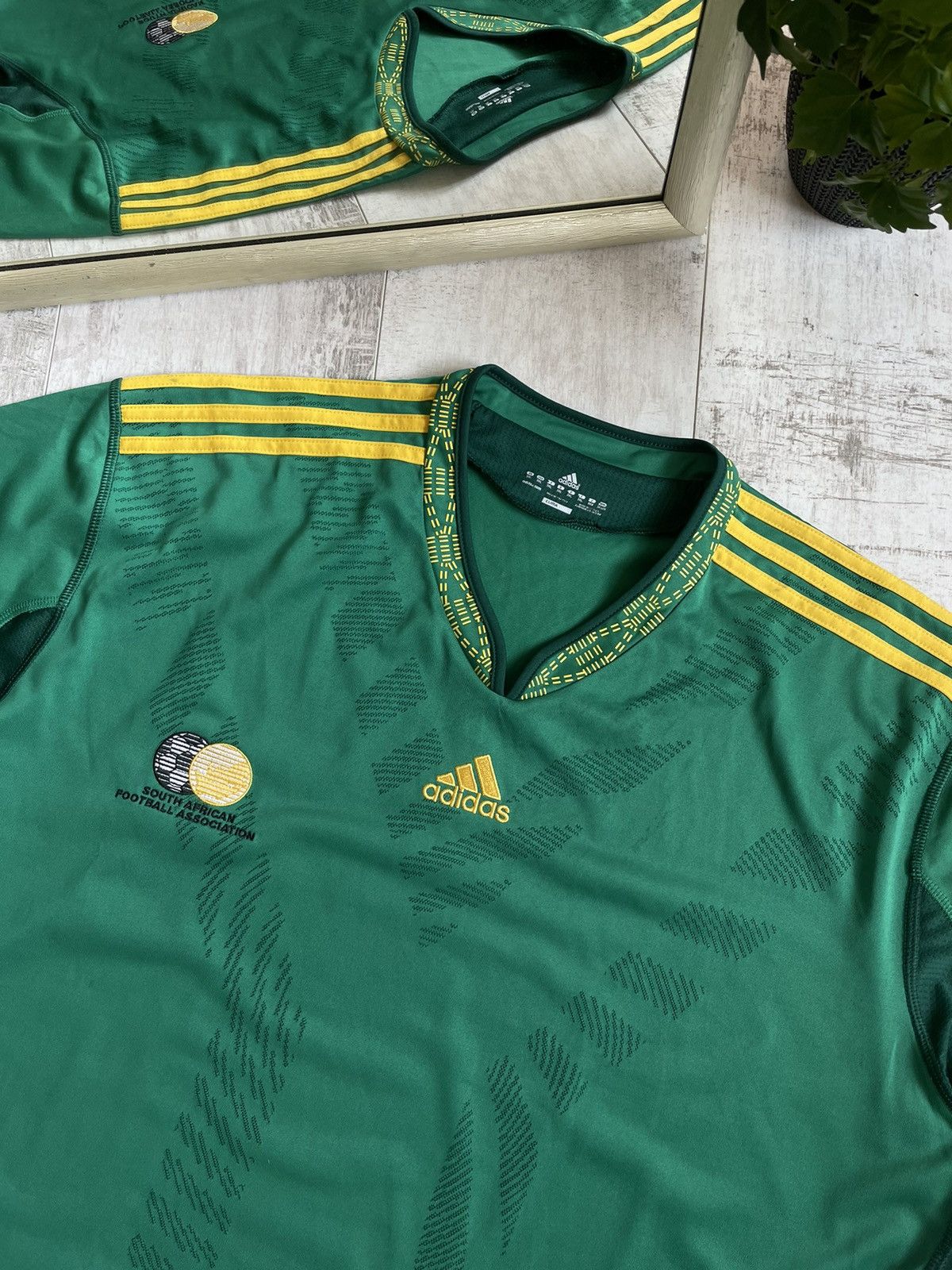 Adidas × Vintage Vintage Adidas South Africa 2010 Football Shirt Jersey RARE Size US XXL / EU 58 / 5 - 2 Thumbnail