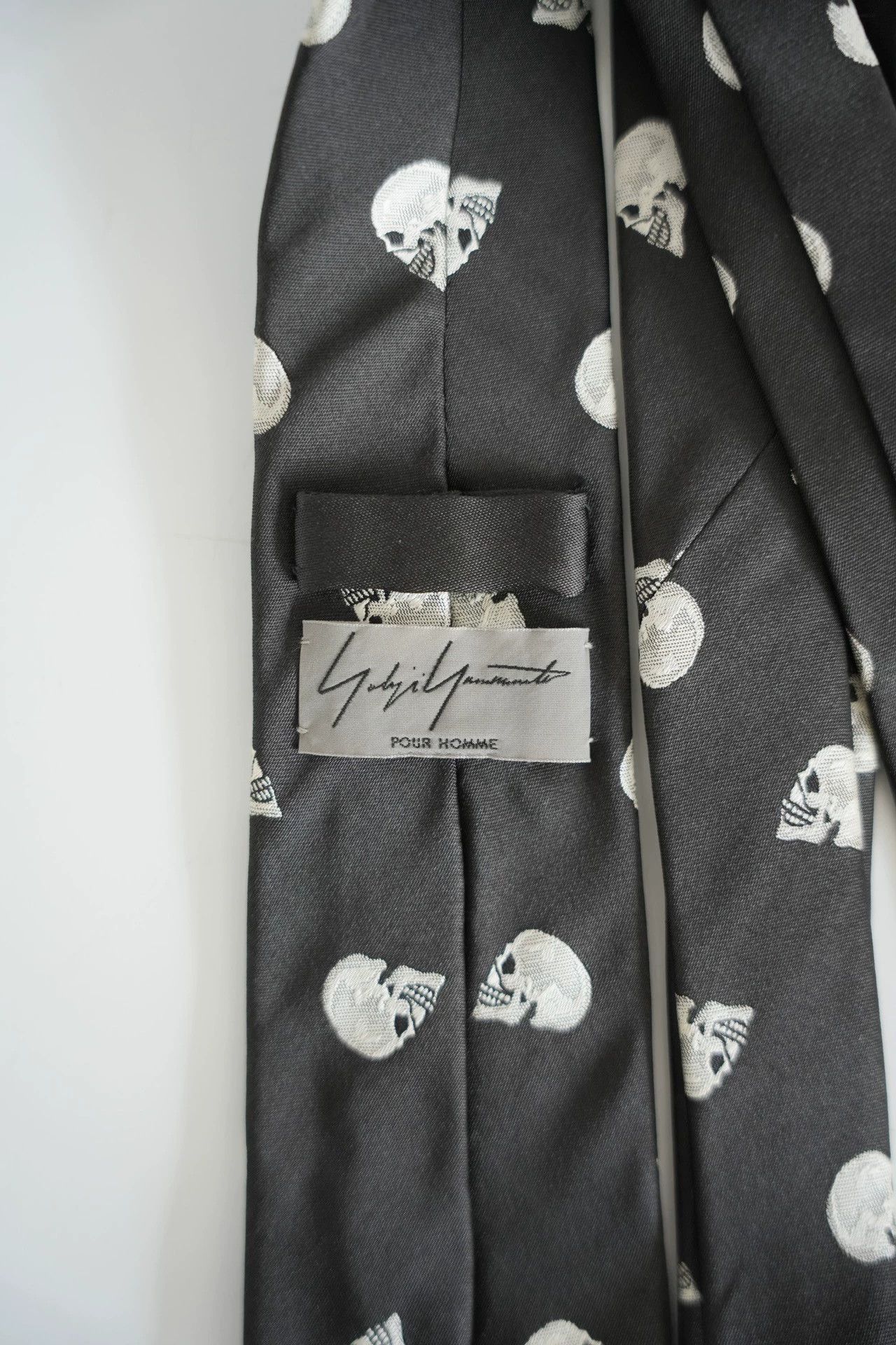 Yohji Yamamoto Yohji Yamamoto 14AW PH Runway Skull AOP Silk Tie Size ONE SIZE - 3 Thumbnail