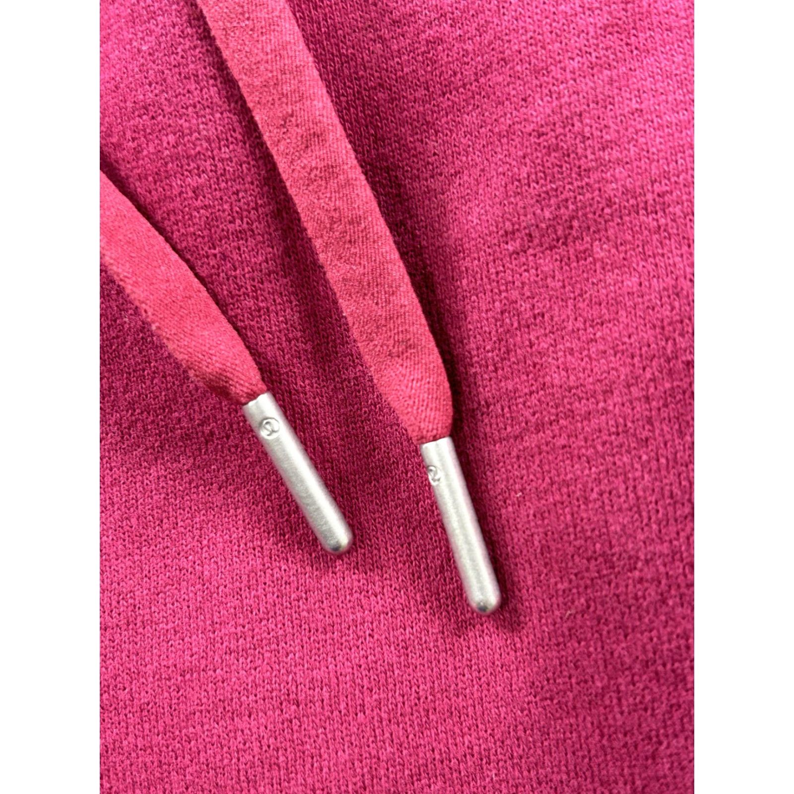 Lululemon Lululemon Warm Down Jogger Pants Women 6 Fleece Sweatpants Drawstring Berry Pink Jogger Pants Women 6 Pink Regular Pockets Elastic Waist Size 28" / US 6 / IT 42 - 7 Thumbnail