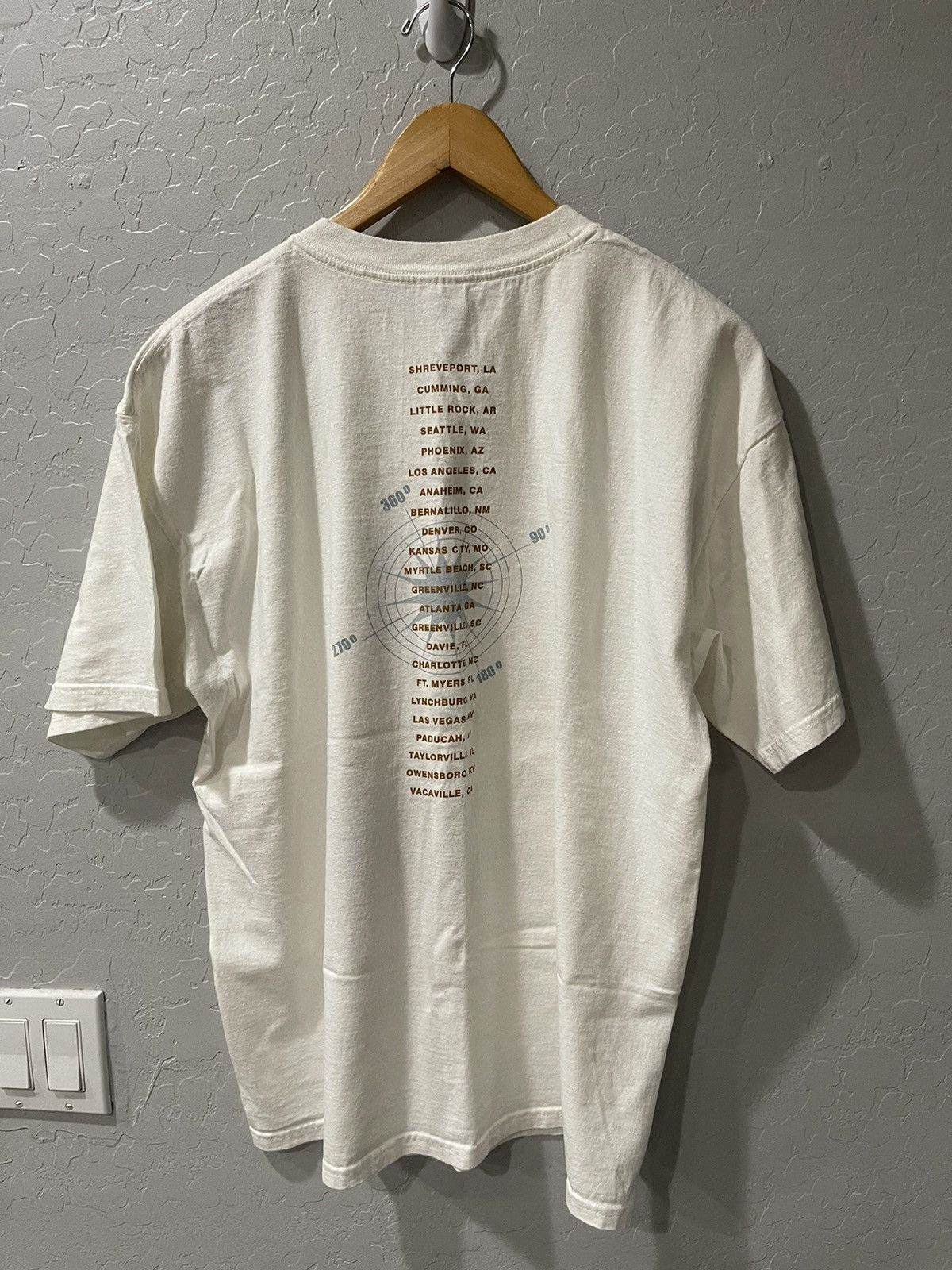 Gildan Vintage Y2K Keith Urban Tour Merch Music Shirt Size Large Size US L / EU 52-54 / 3 - 4 Thumbnail