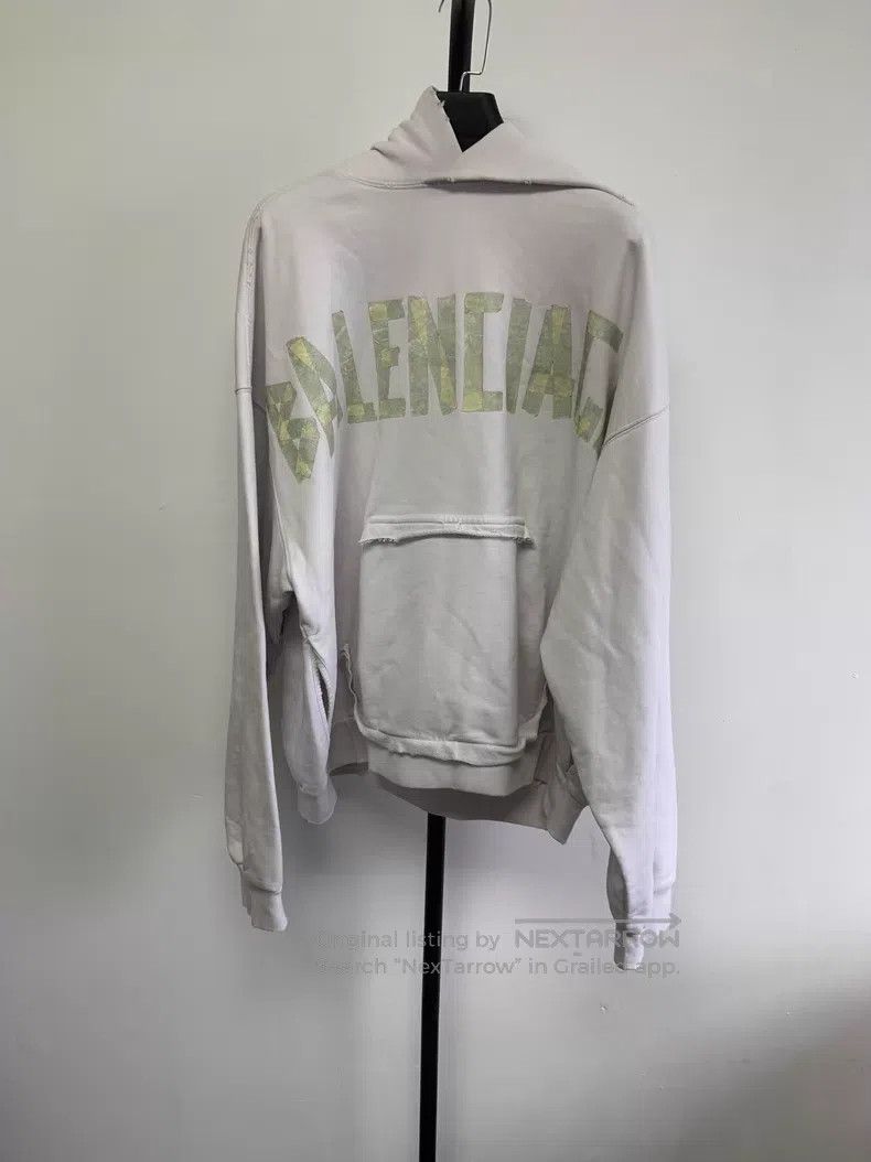 Balenciaga Balenciaga Ripped letter print hooded sweatshirt Size US XS / EU 42 / 0 - 1 Thumbnail